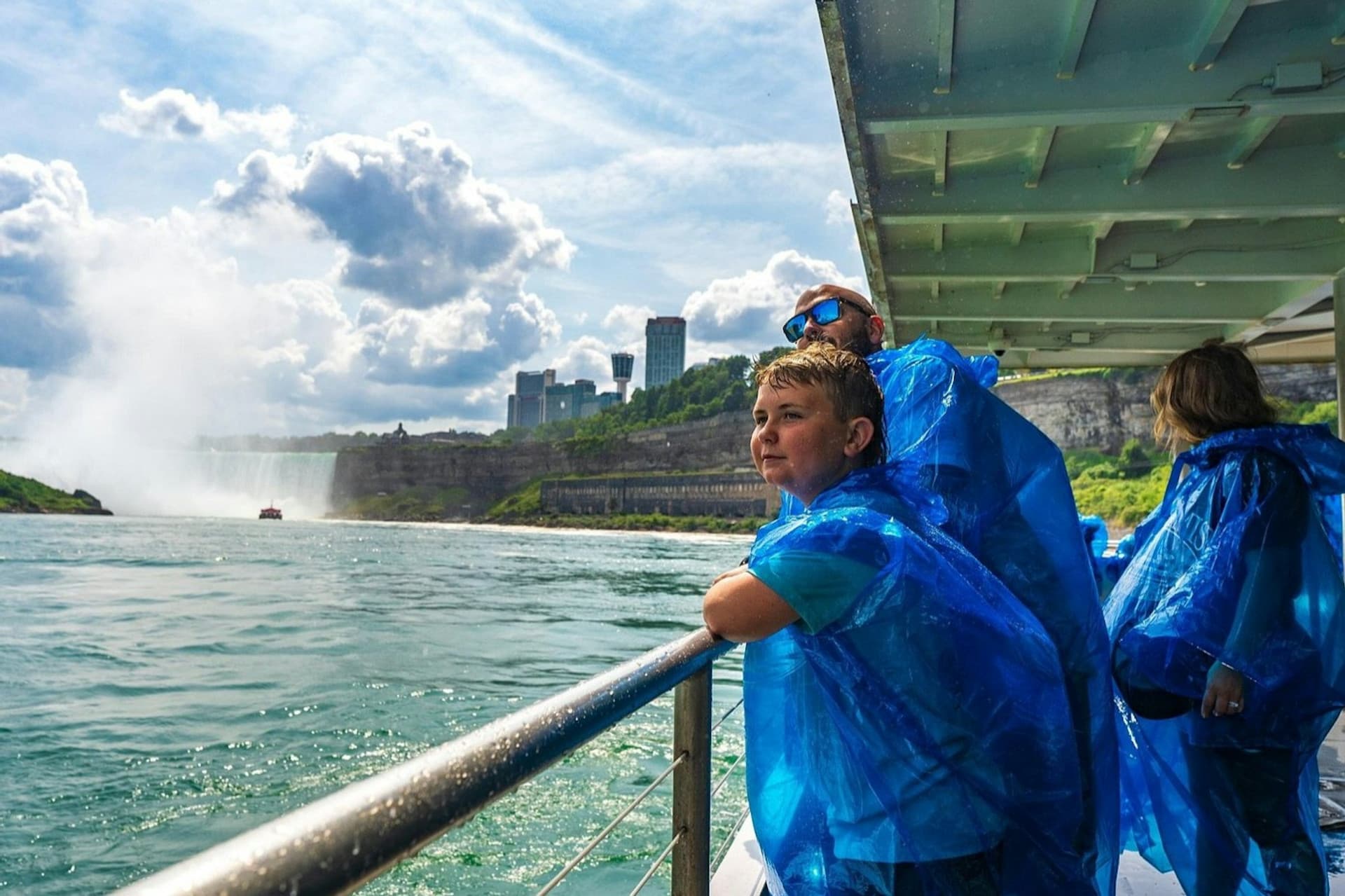 Niagara Falls US: Maid of the Mist Cruise + Cave of the Winds + Small Group Tour - image 8