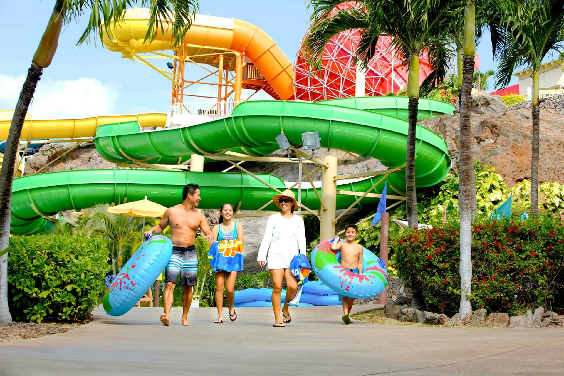 Hawaii: Wet 'n' Wild Ticket + Transportation from Waikiki - main image