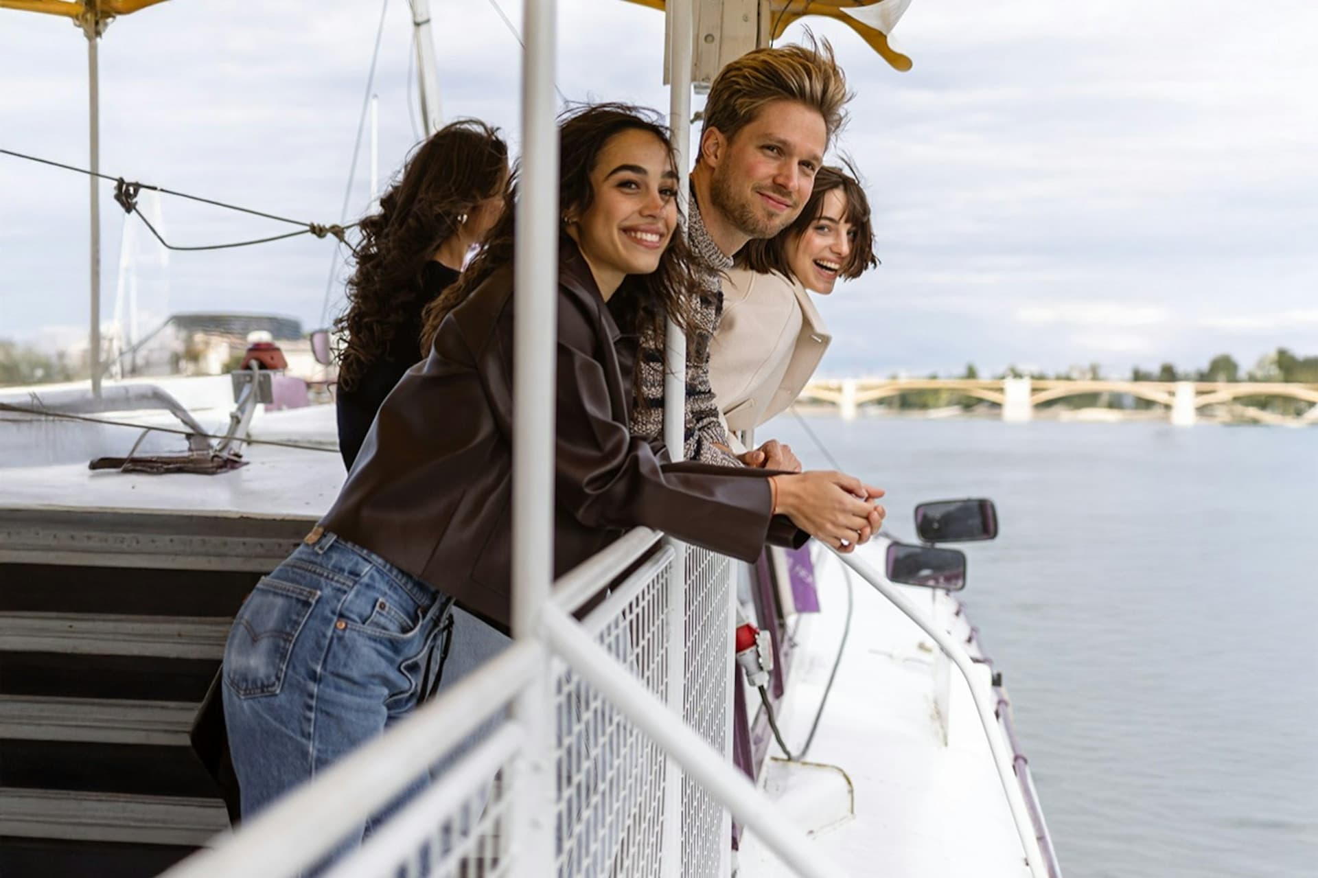 Downtown Budapest Sightseeing Cruise From Pest - main image