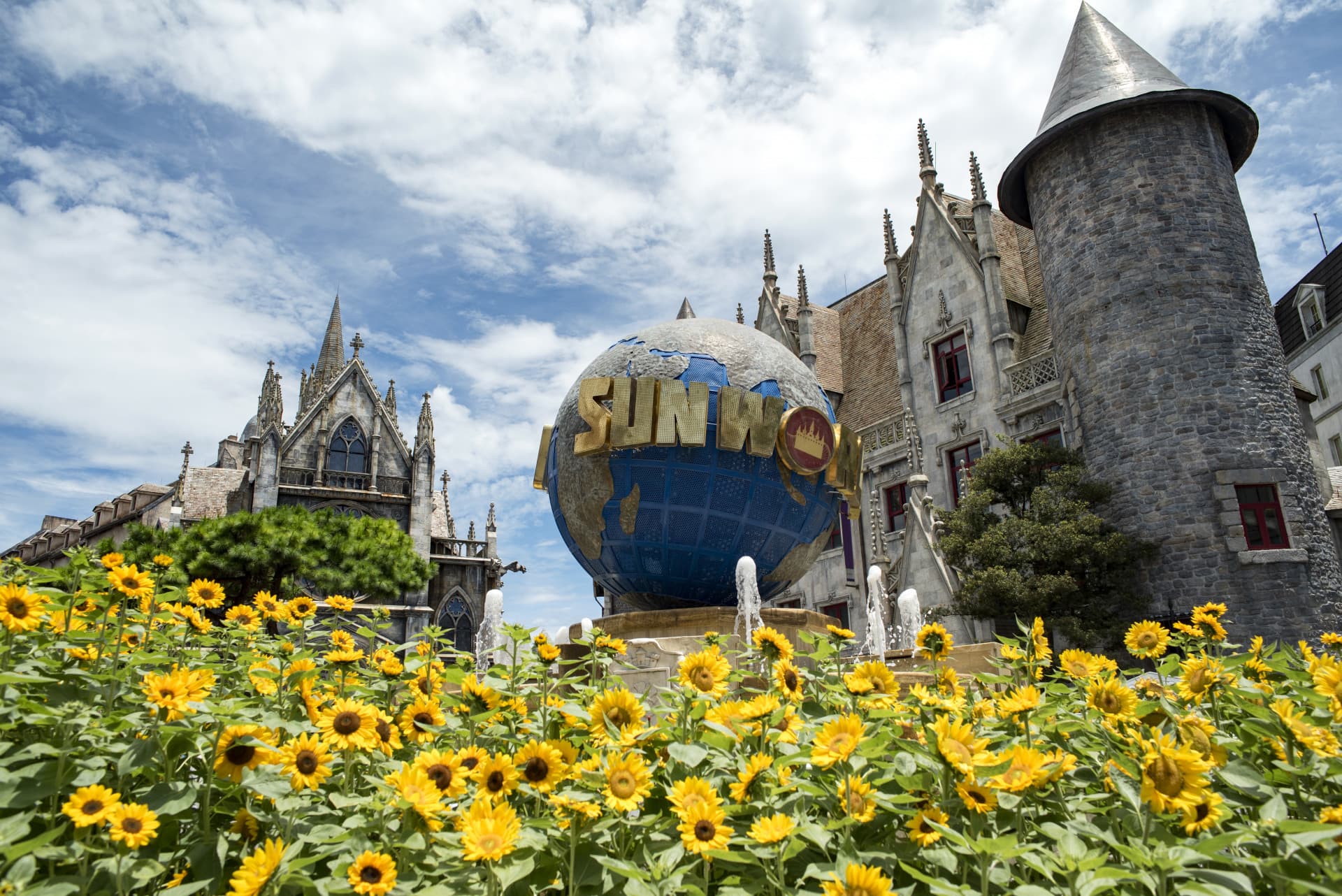 Sun World Ba Na Hills Ticket - image 3