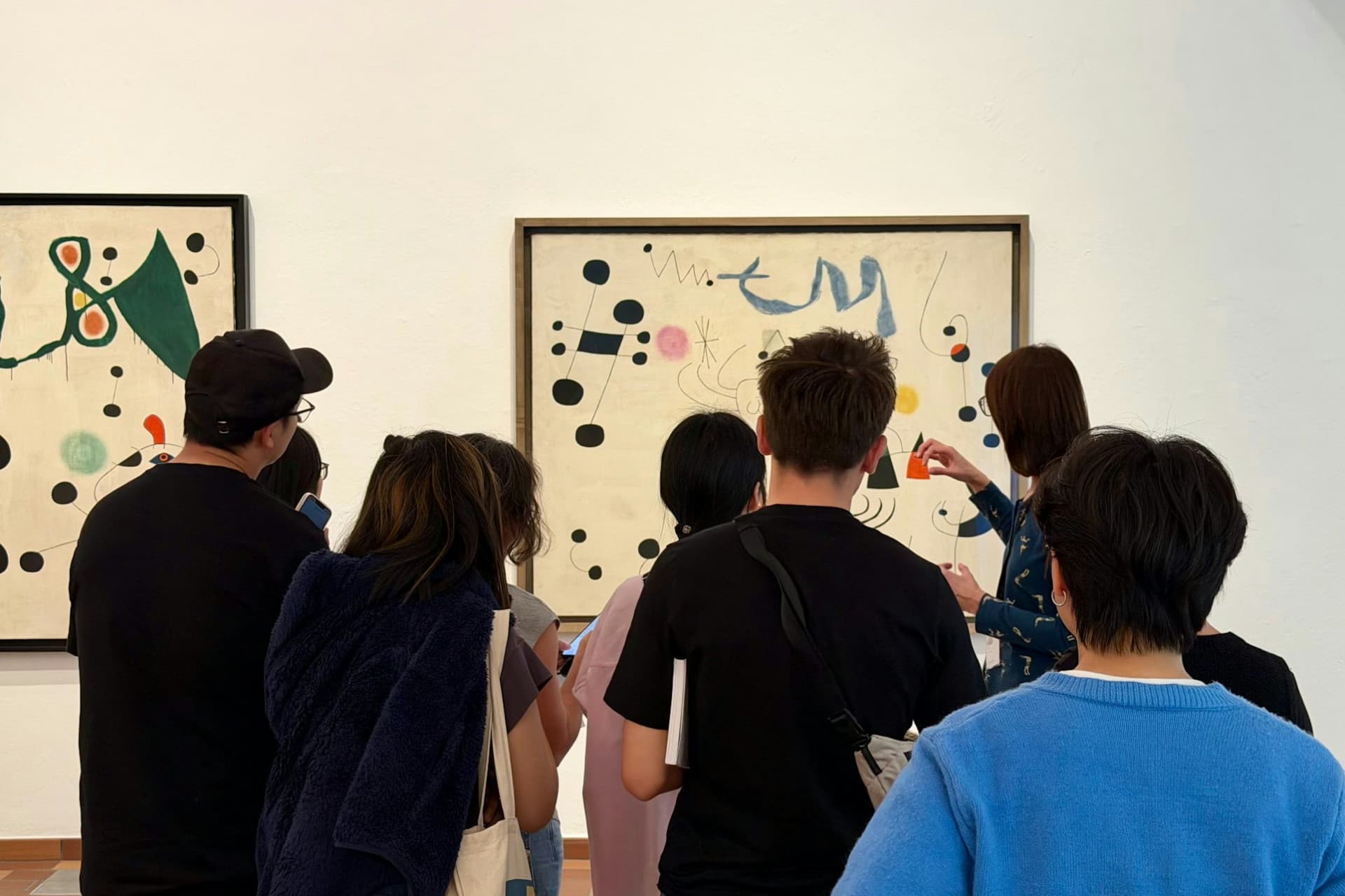 Fundació Joan Miró Ticket + Guided Tour in Mandarin, Japanese or Korean - image 3