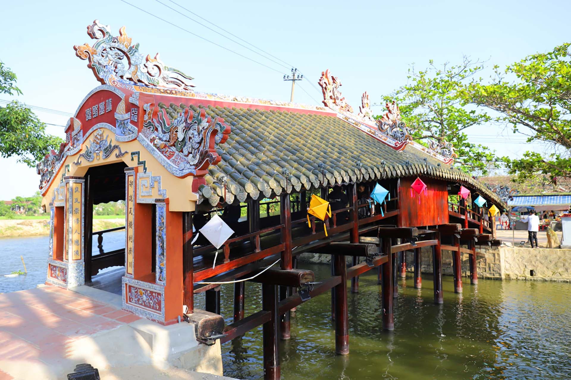 Thanh Toan Village Motorbike Tour with Cooking Class - image 3