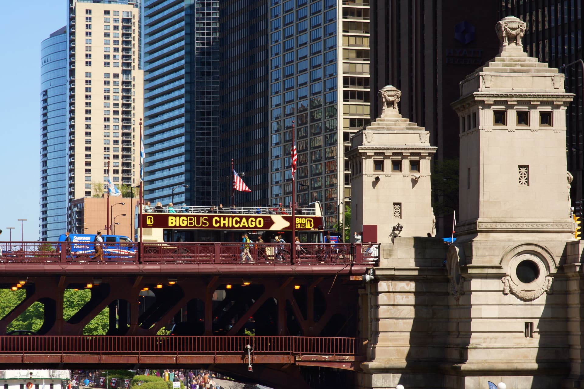 Big Bus Chicago Hop-on Hop-off Bus Tour - image 3