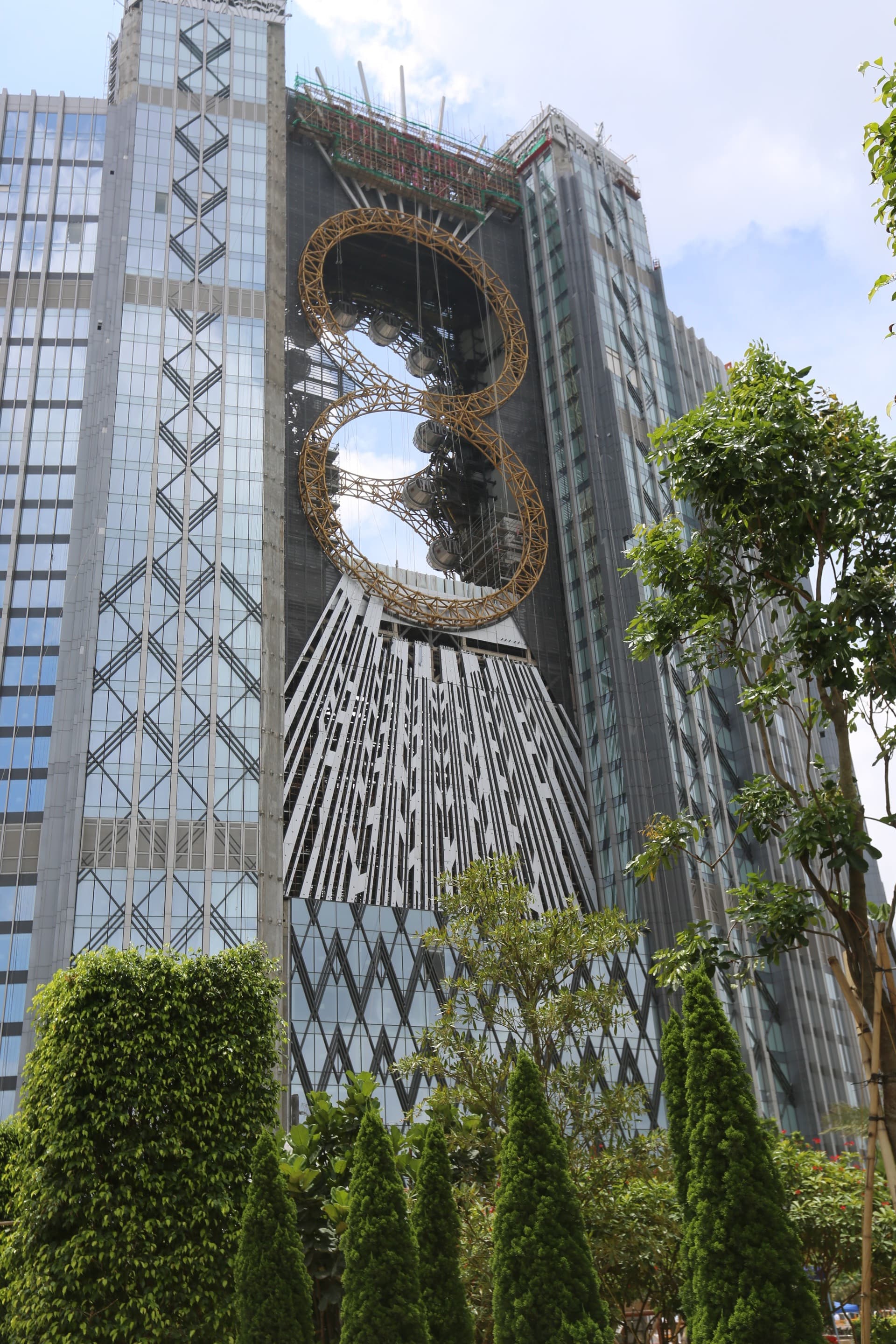Studio City Macau Golden Reel Ferris Wheel - image 14