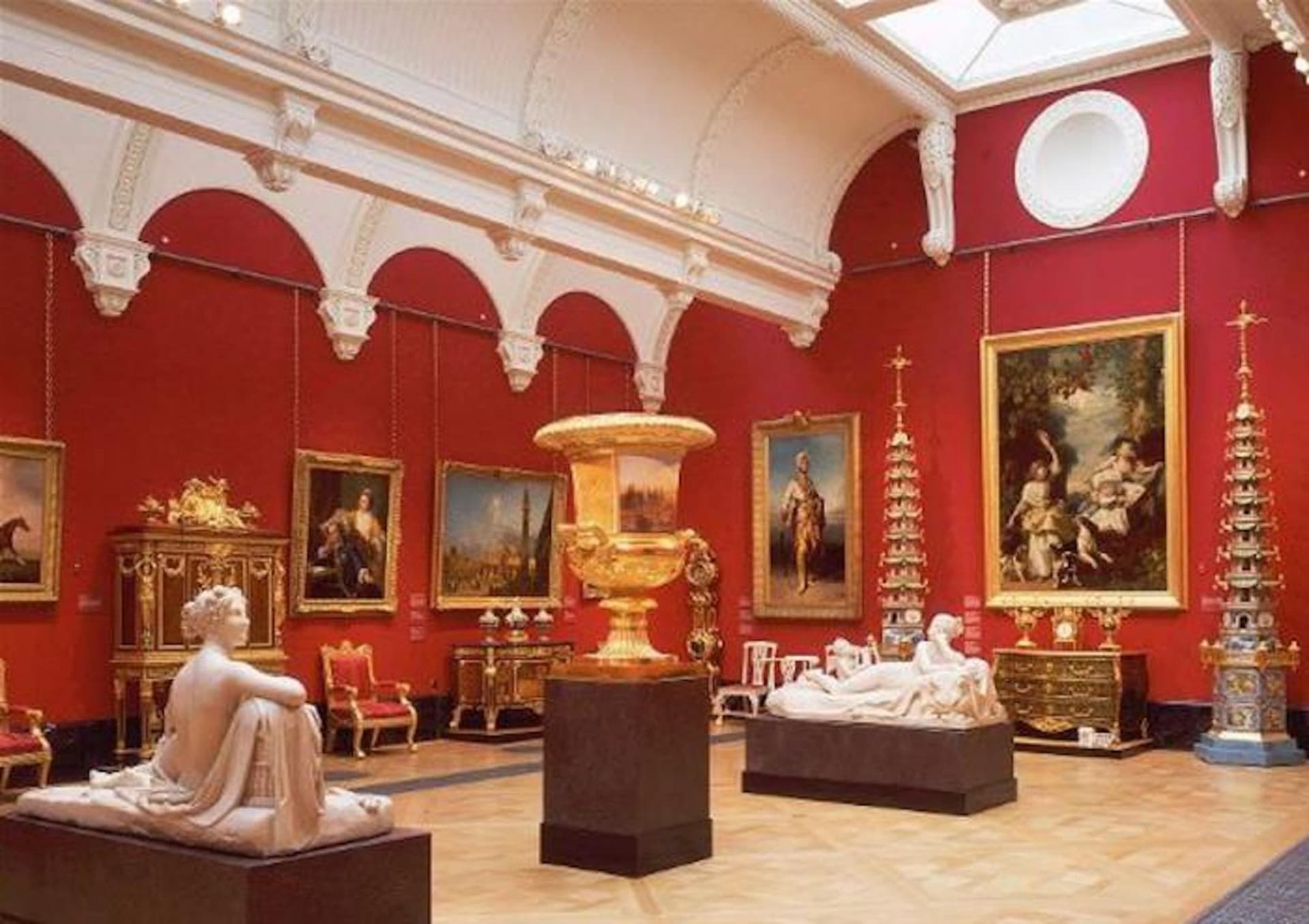 The King’s Gallery at Buckingham Palace - image 2