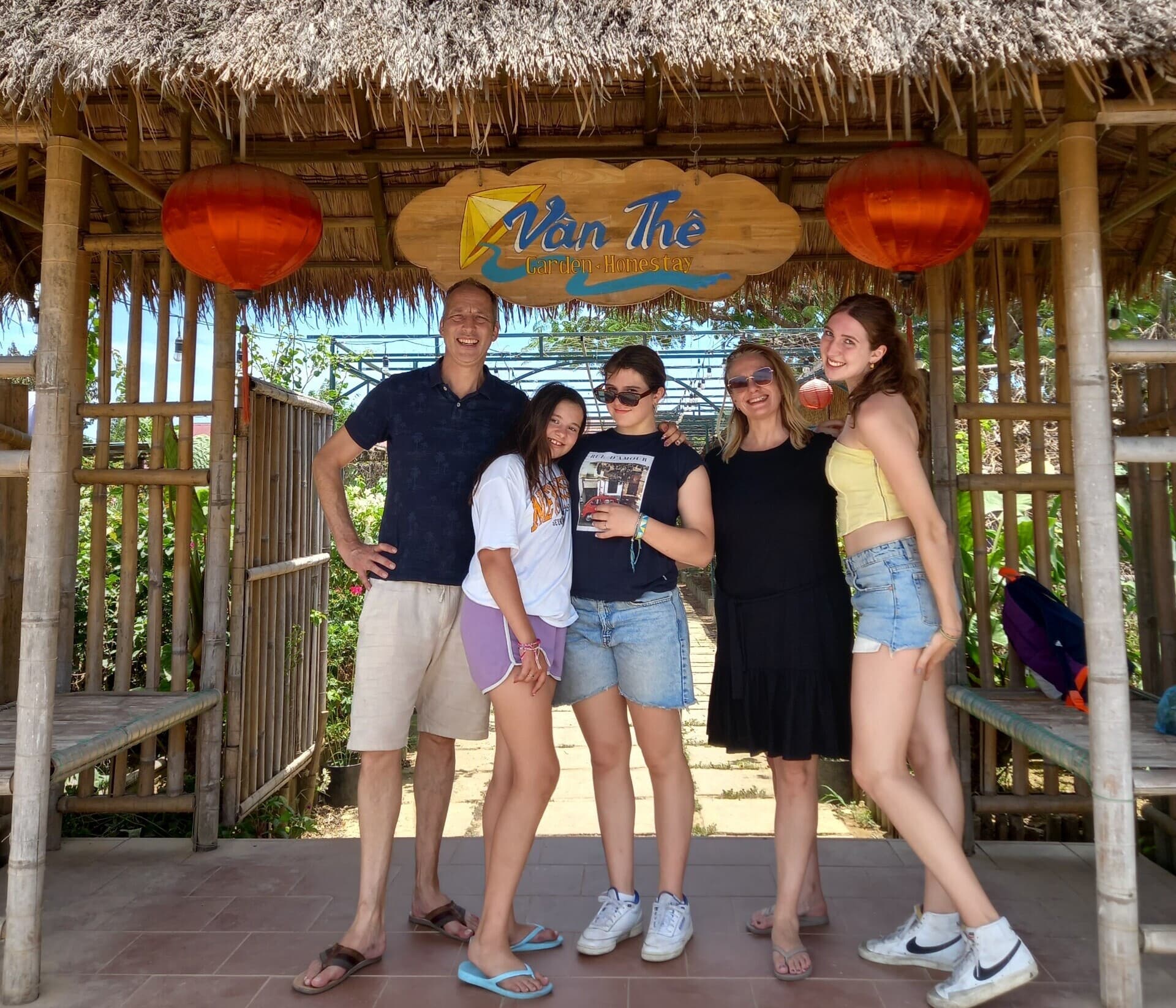 Thanh Toan Village Motorbike Tour with Cooking Class - imagen 7