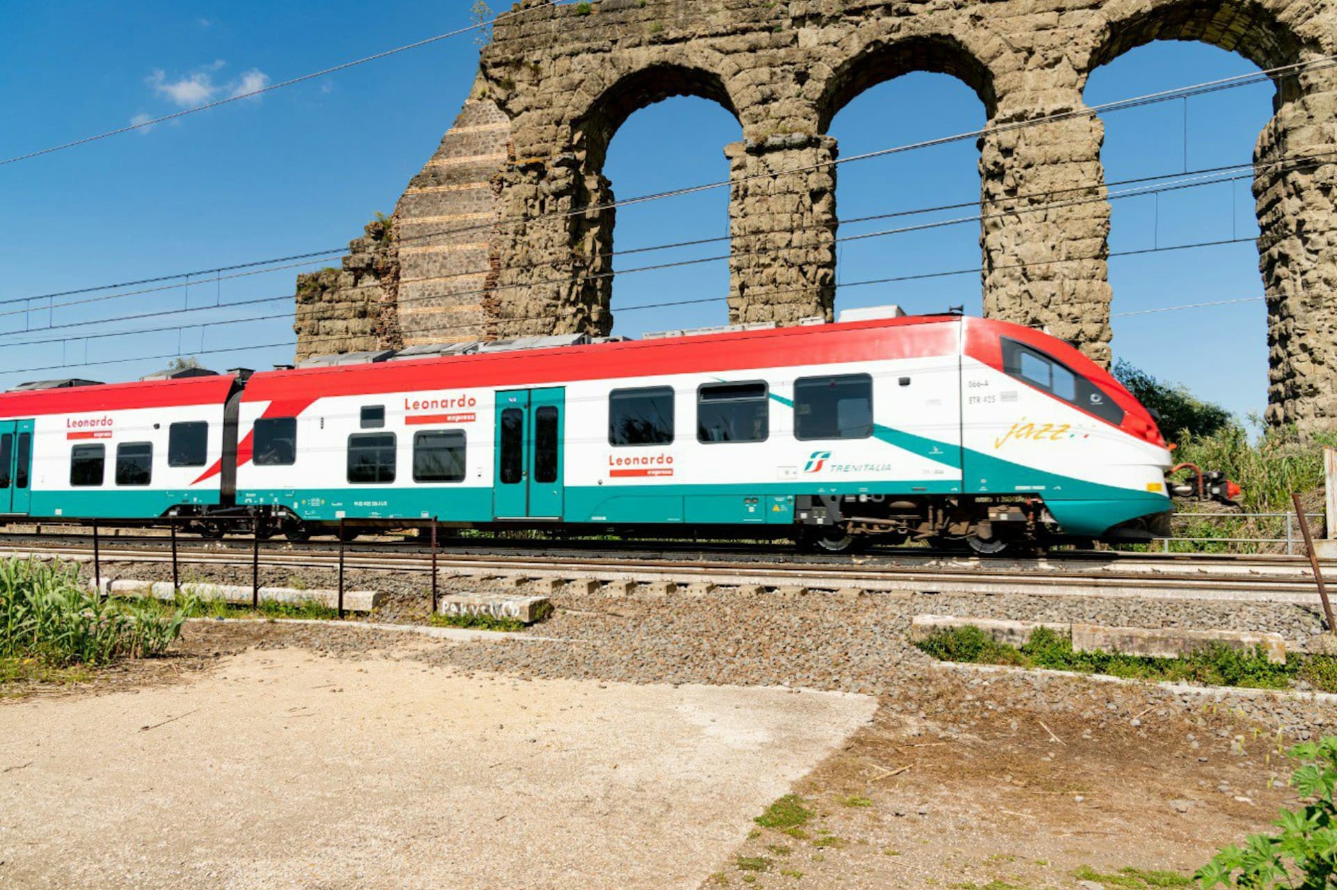 Aeropuerto de Fiumicino: traslado en tren Leonardo Express a Roma Termini - imagen principal