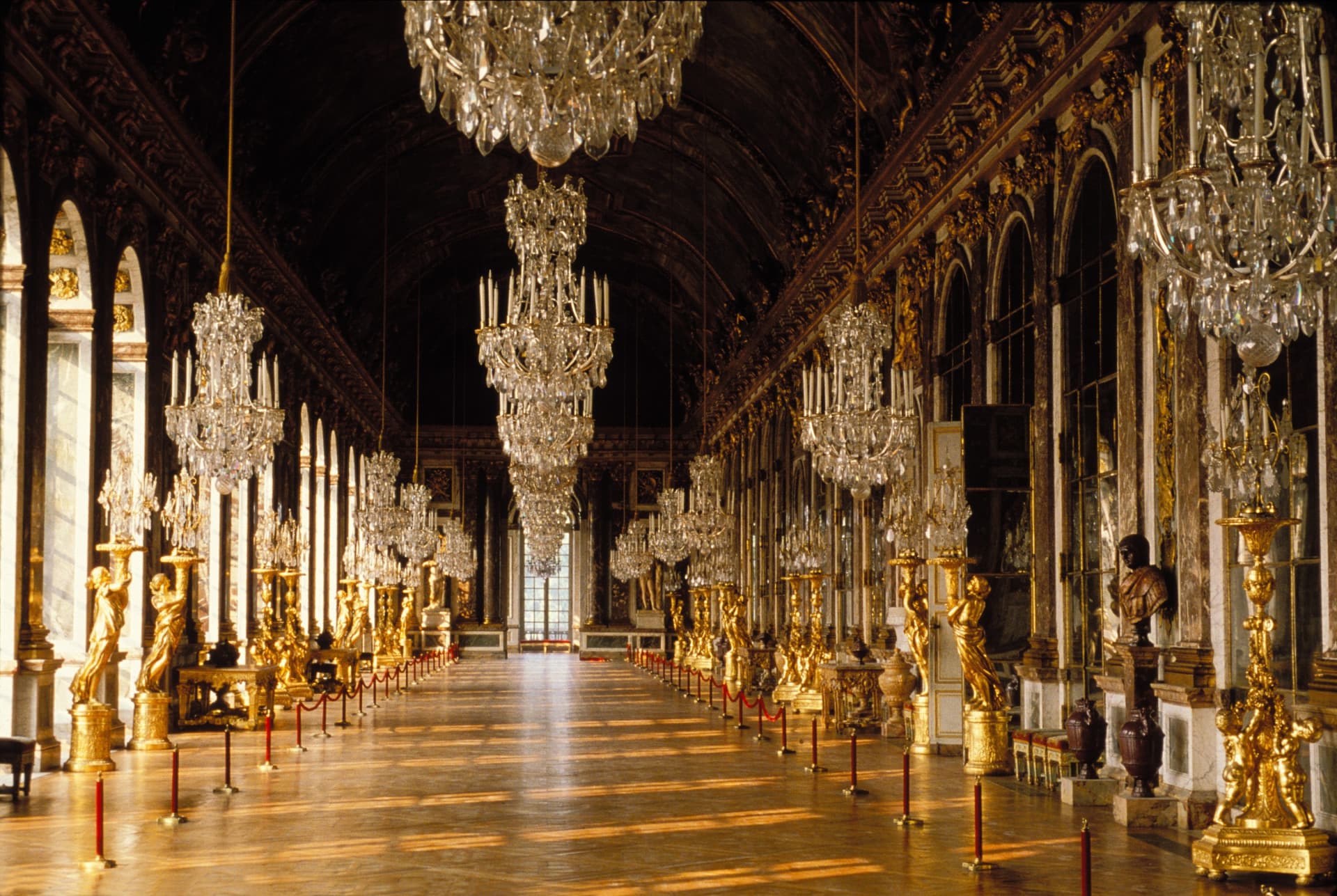 Palace of Versailles Audio-Guided Tour with Round Trip Transfers from Paris - image 9