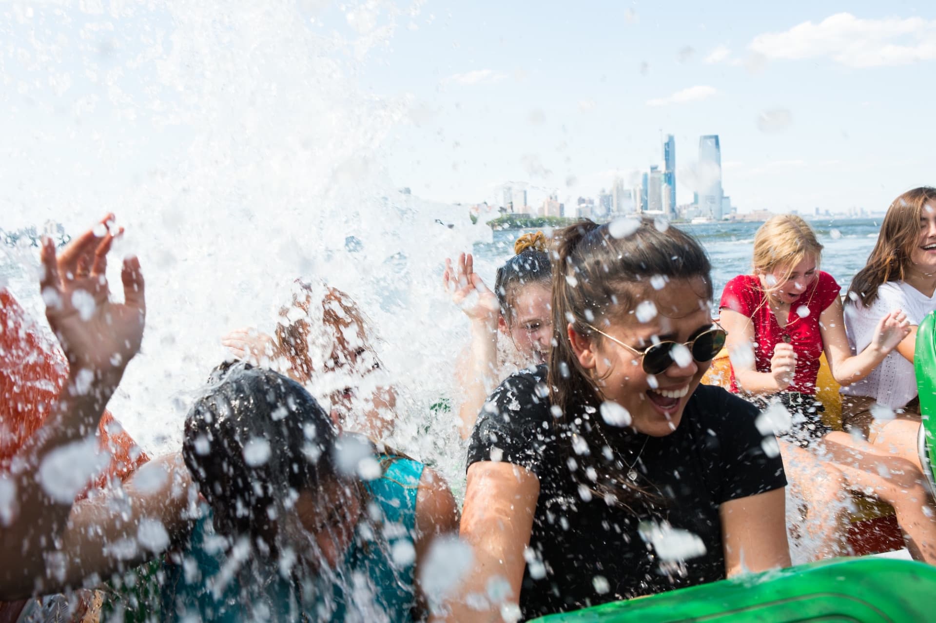 The Beast Downtown Speedboat to Statue of Liberty by Circle Line: Reserved Straight-to-Board Ticket - image 4