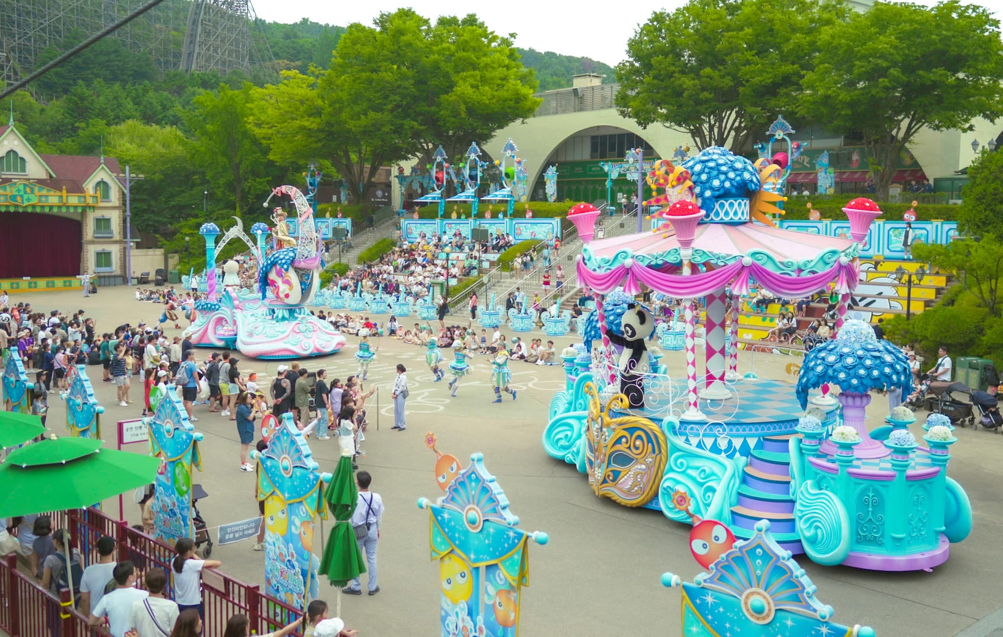 Everland Theme Park with Round Trip Transfers from Seoul - image 10