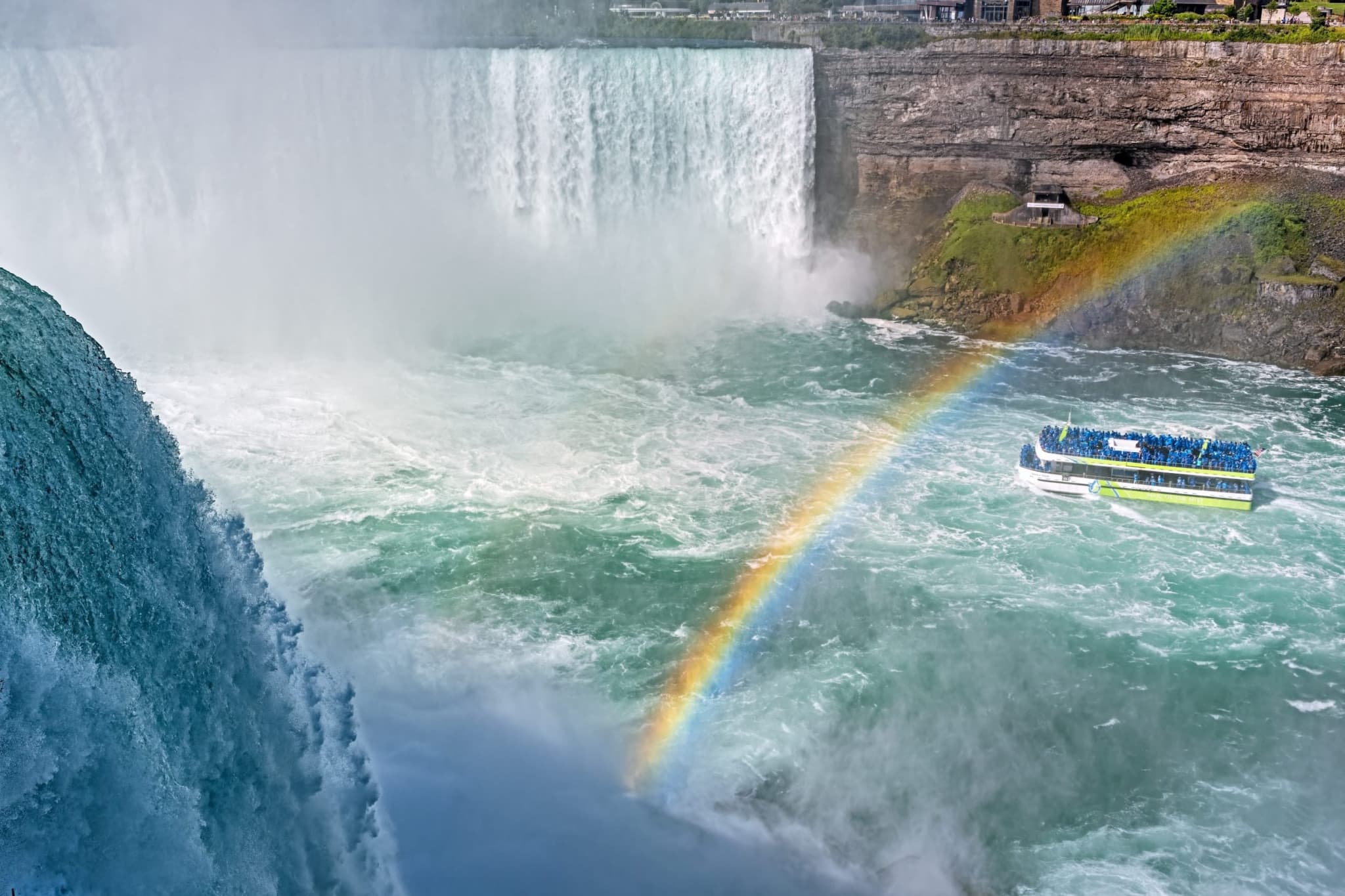 Niagara Falls Day Trip by Air from New York City - image 2
