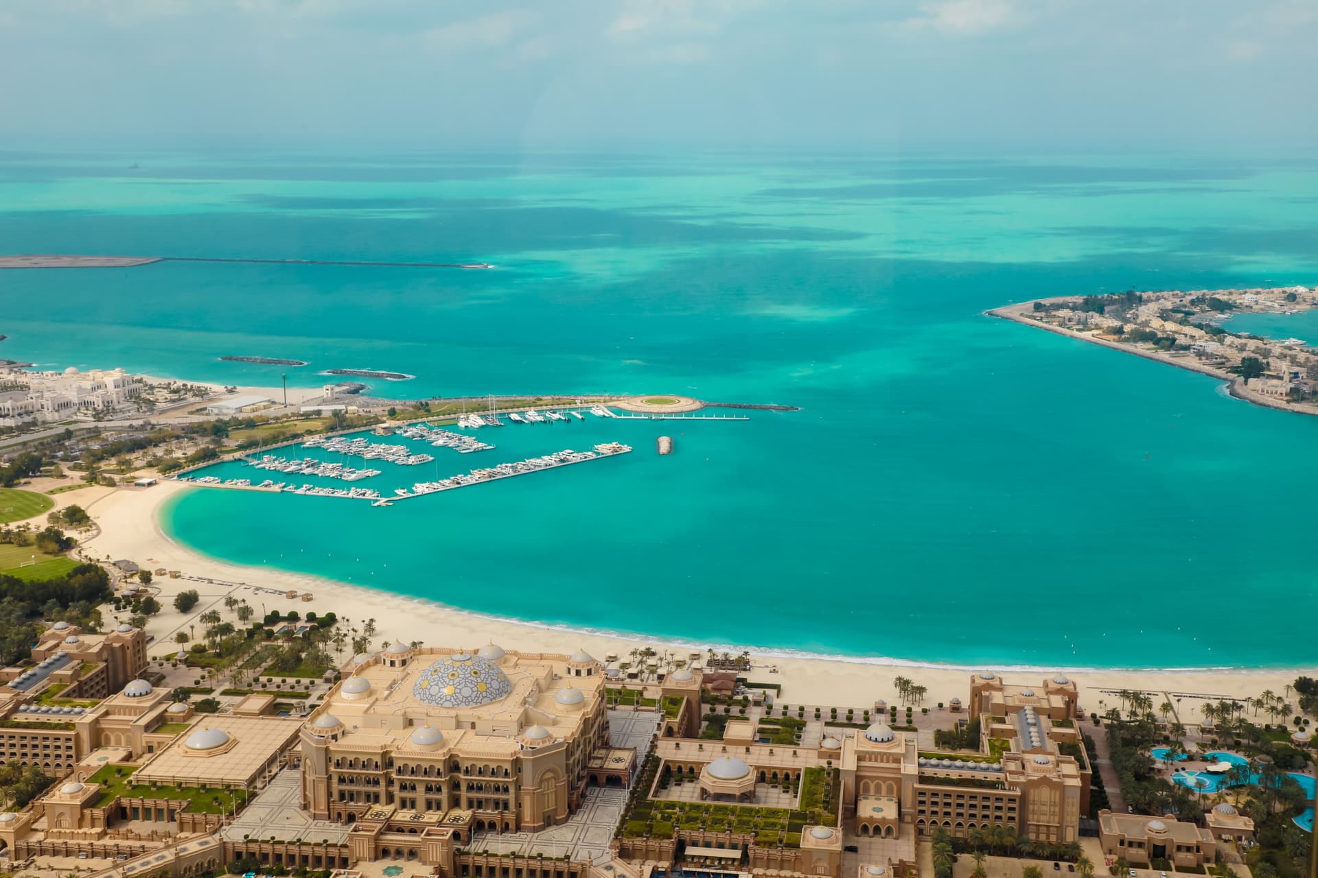 Abu Dhabi Premium City Tour from Dubai: Sheikh Zayed Mosque, Etihad Towers, Qasr Al Watan - imagen 10