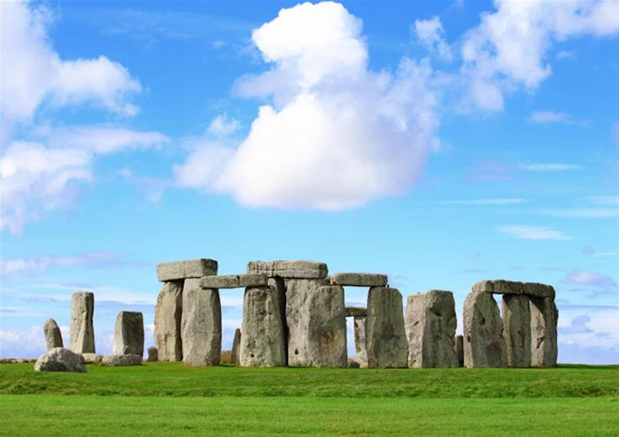 Windsor Castle and Stonehenge Tour from London - image 2
