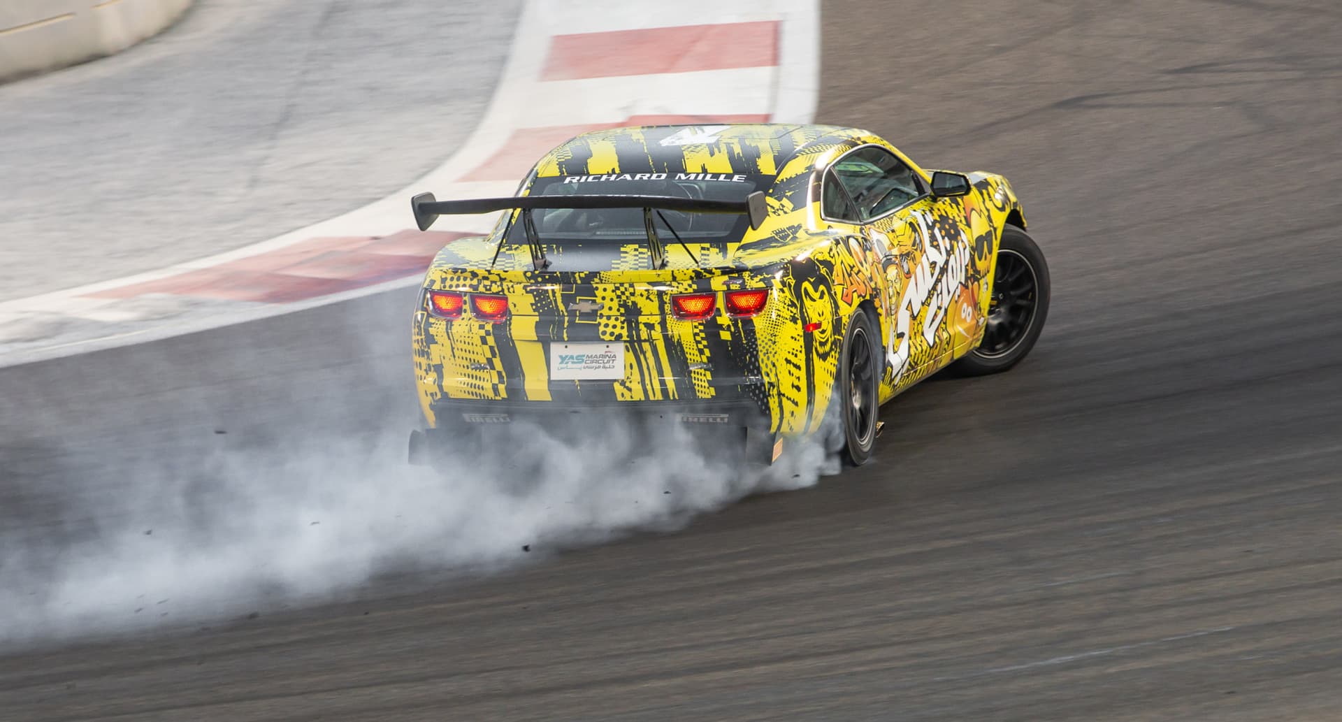 Yas Marina Circuit Chevrolet Drift Taxi Passenger Experience - imagen 4