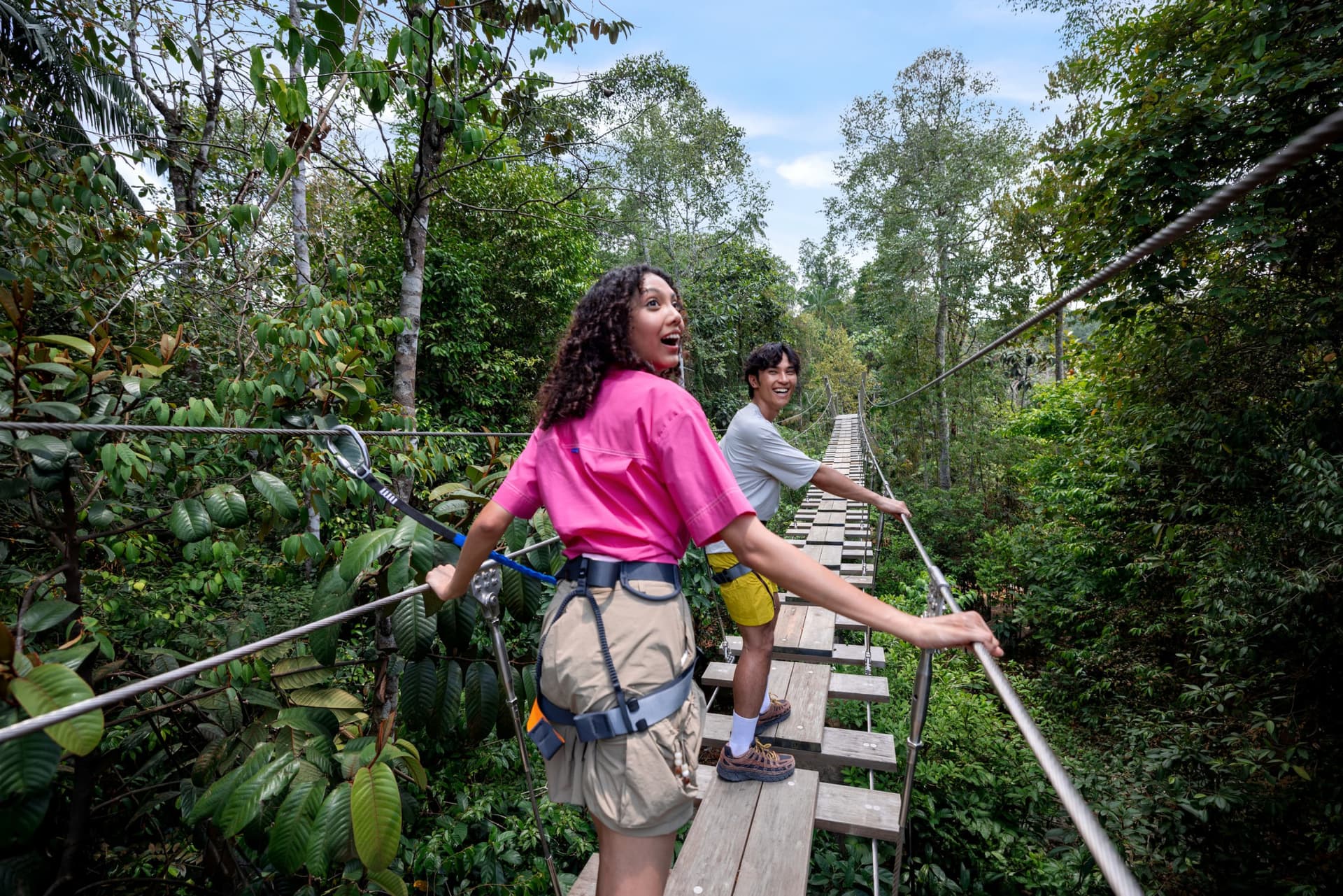 Entrada para la aventura salvaje en la selva tropical - imagen principal