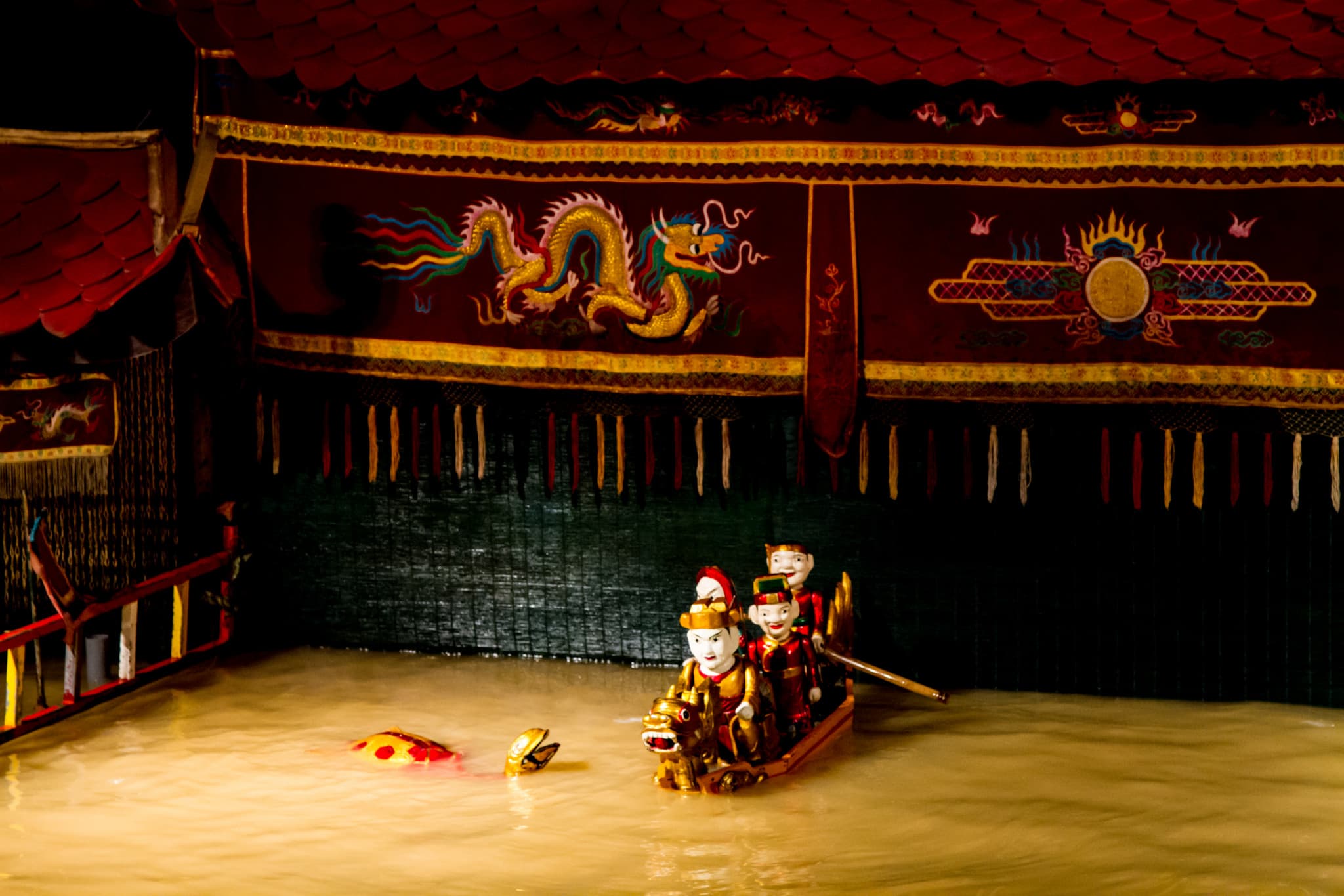Traditional Vietnamese Water Puppet Show with Dinner in Ho Chi Minh - image 19