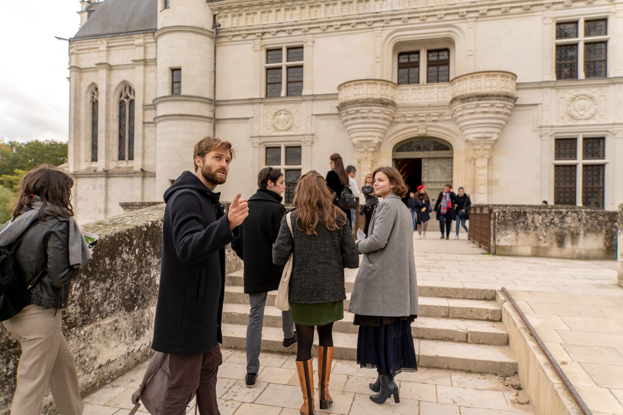 Loire Valley Tour from Paris: Chambord, Chenonceau, and Cheverny Castles - image 19