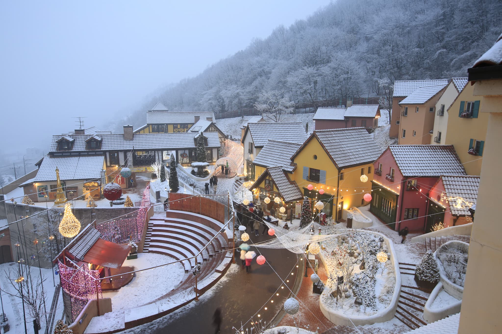 Nami Island, Petite France, Garden of Morning Calm, and Gangchon Rail Bike Tour from Seoul - image 4