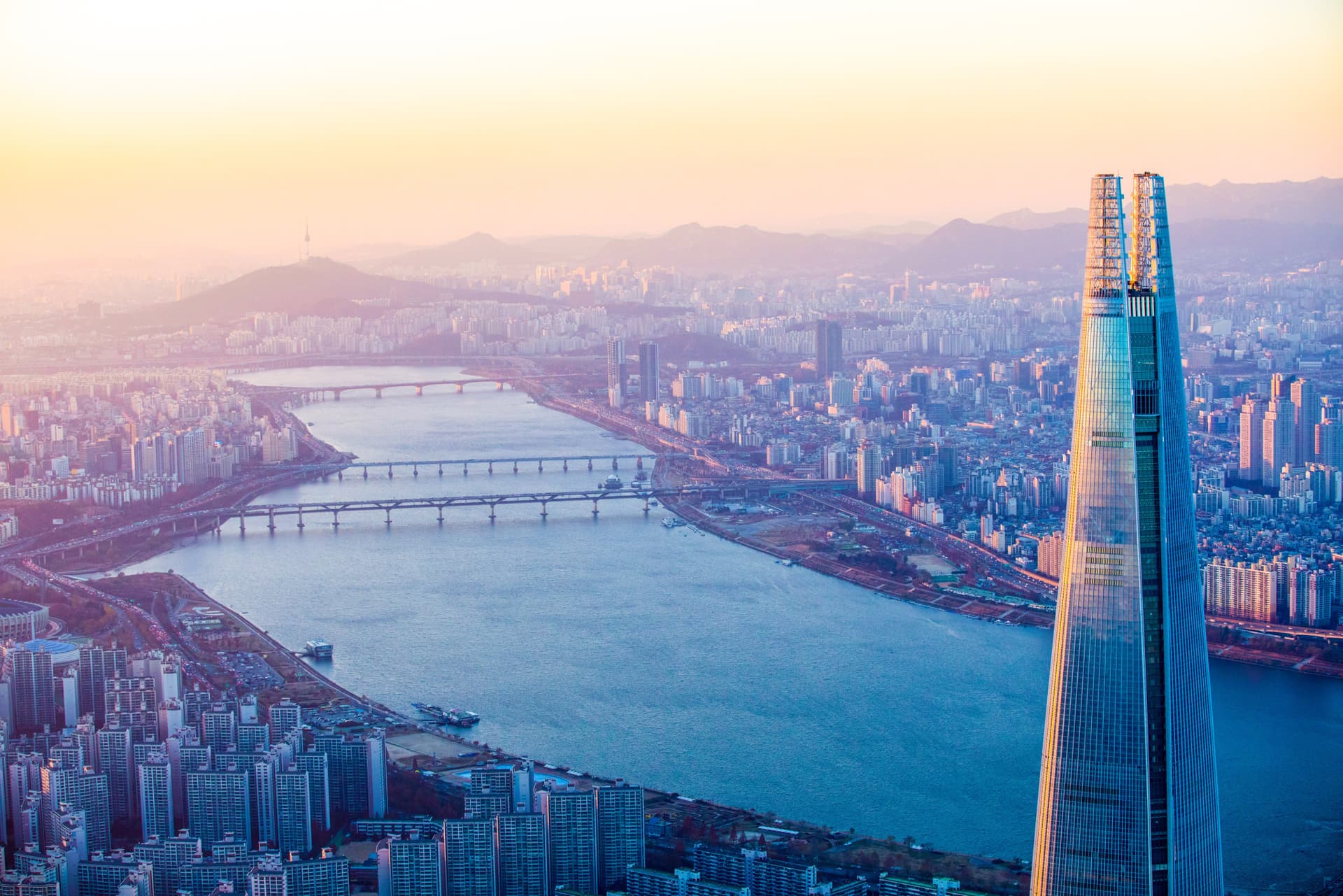 COMBO: Lotte World Adventure Seoul + Seoul Sky Observatory Tickets - image 4