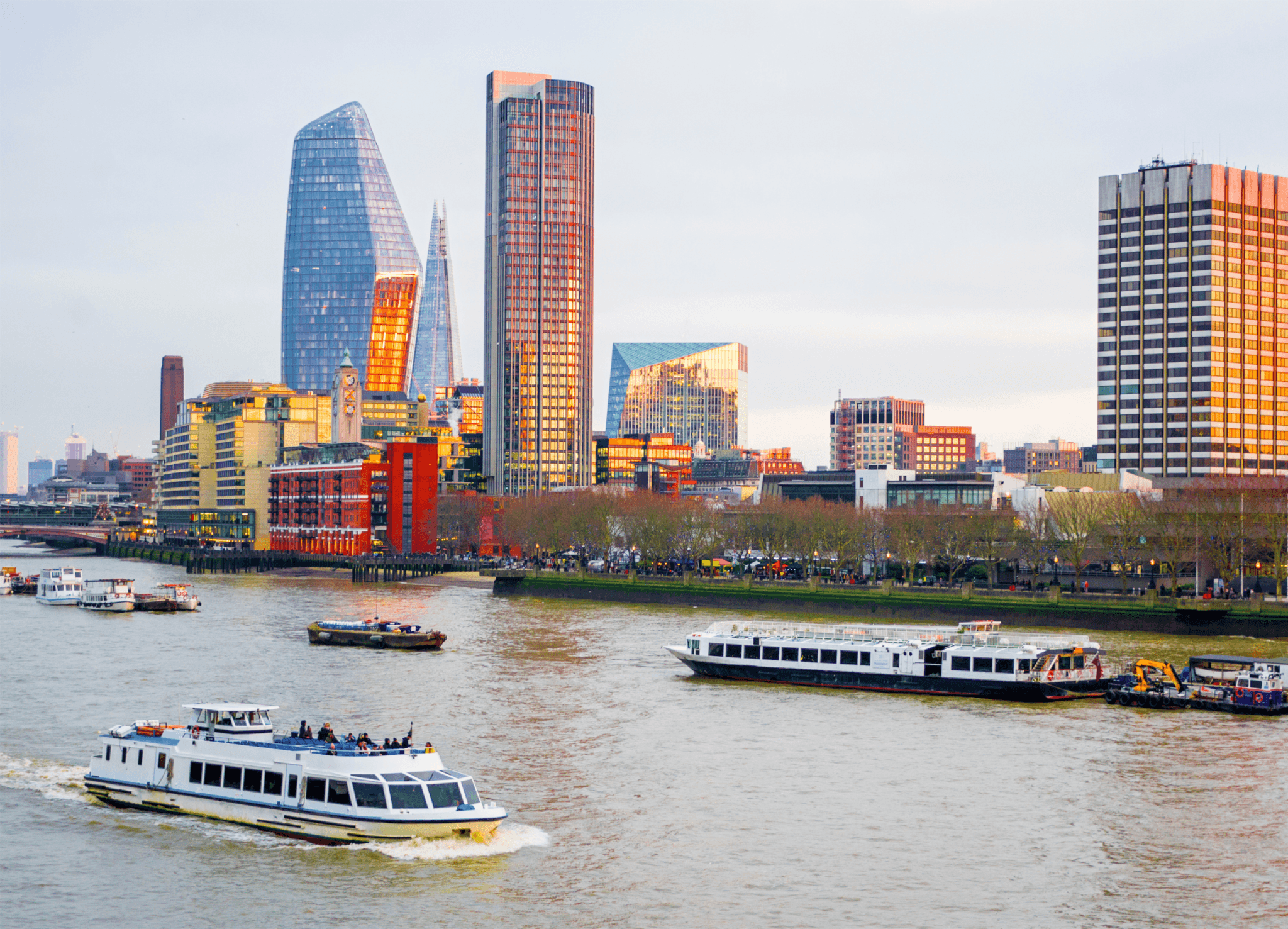 Thames River Sightseeing Cruise - image 3