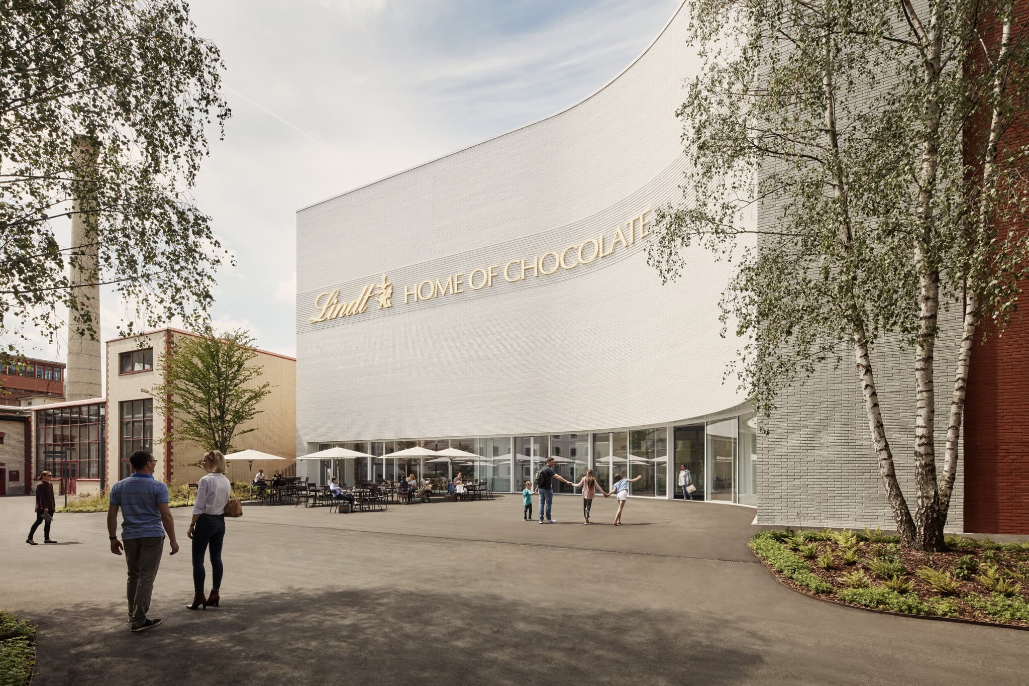 Zurich City Tour with Cruise and Lindt Home of Chocolate - image 9