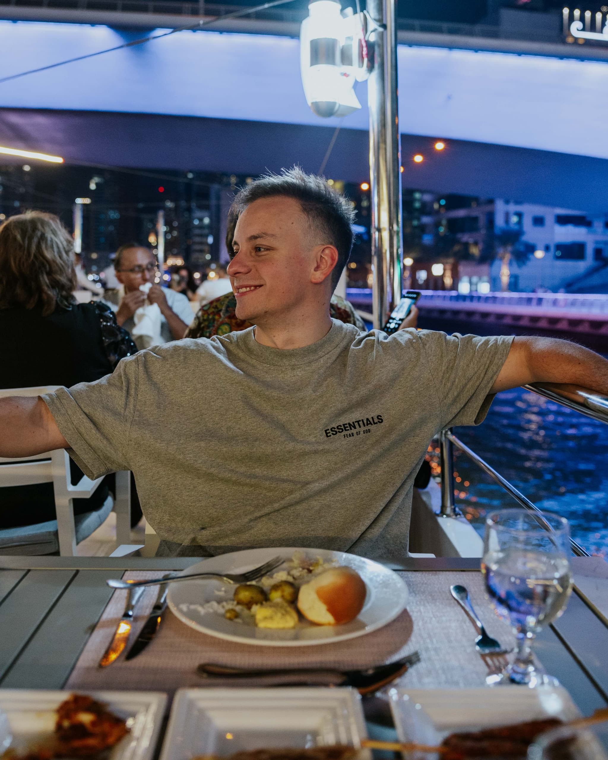 Alexandra Sea Lounge Dinner Cruise in Dubai Marina - image 10
