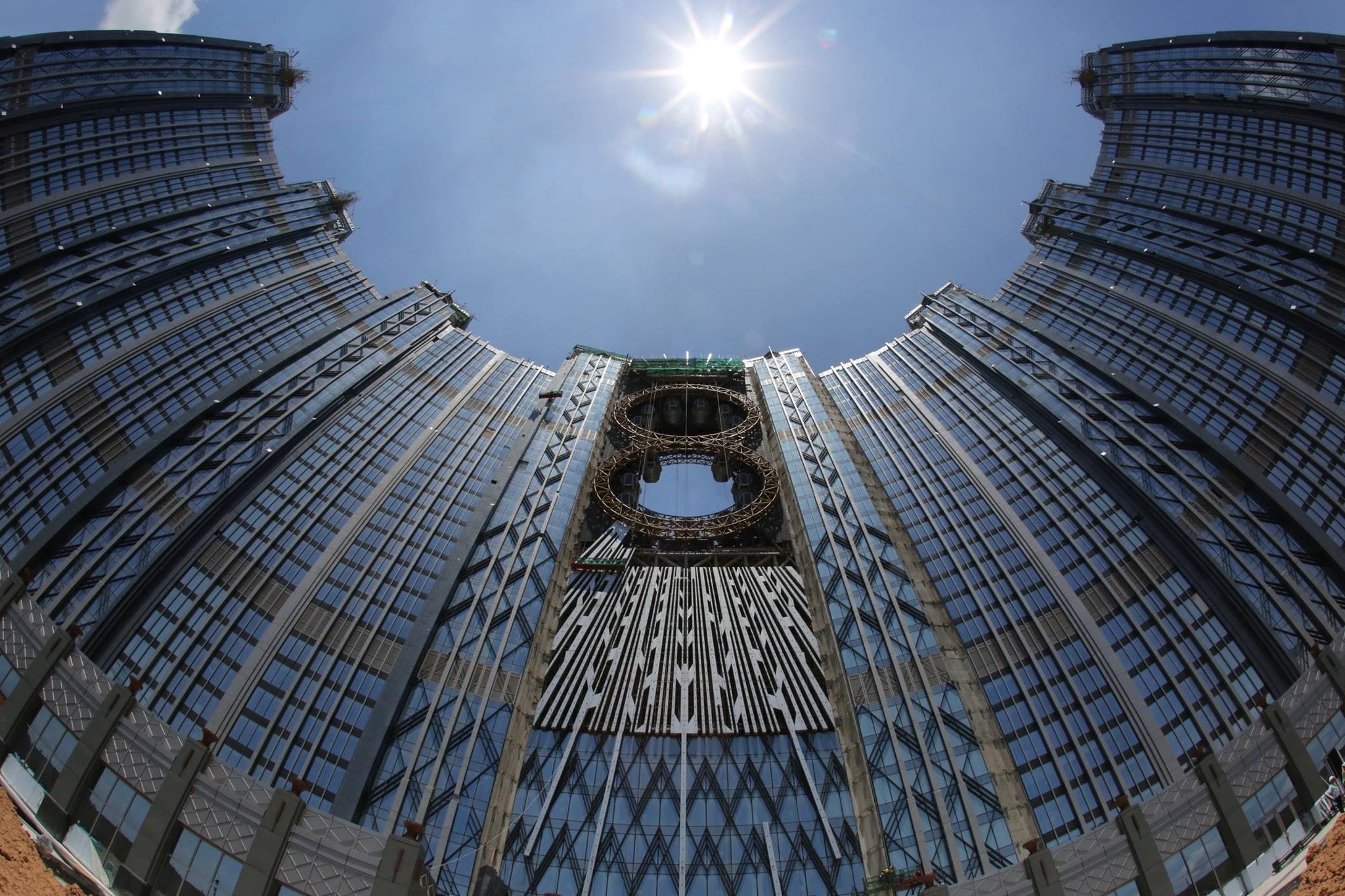 Studio City Macau Golden Reel Ferris Wheel - image 9