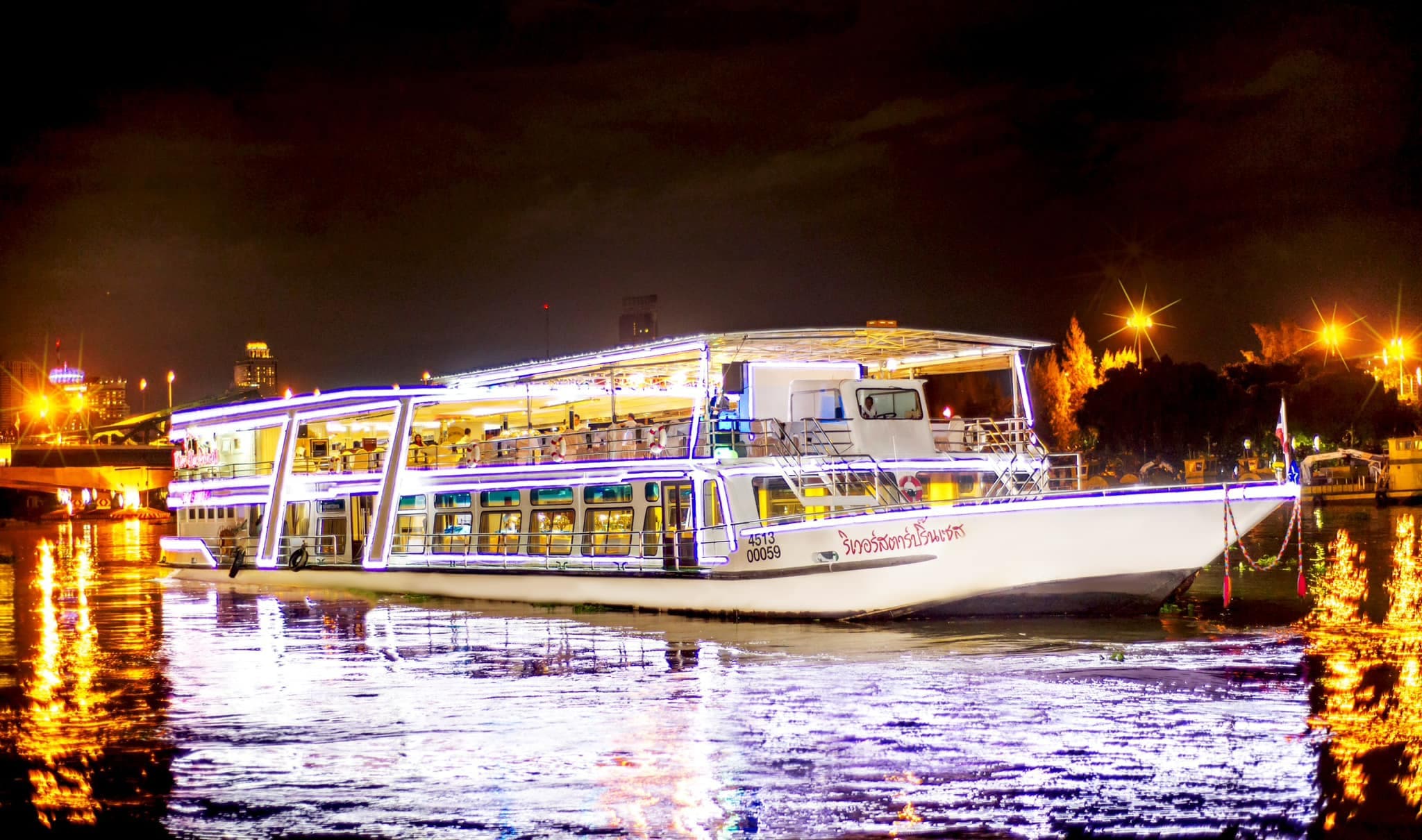 Chao Phraya Dinner Cruise aboard River Star Princess - image 4