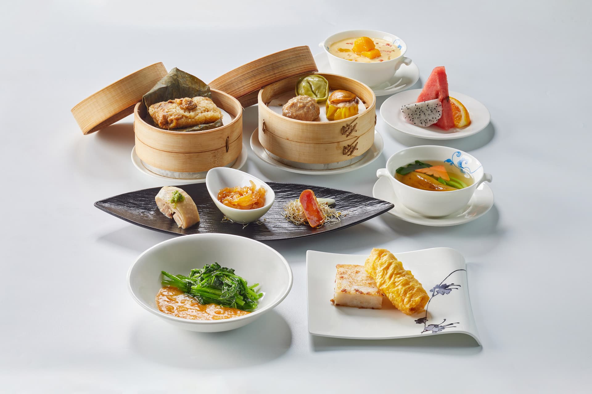 Golden Dragon Restaurant at The Grand Hotel - Taste authentic Cantonese cuisine - image 2