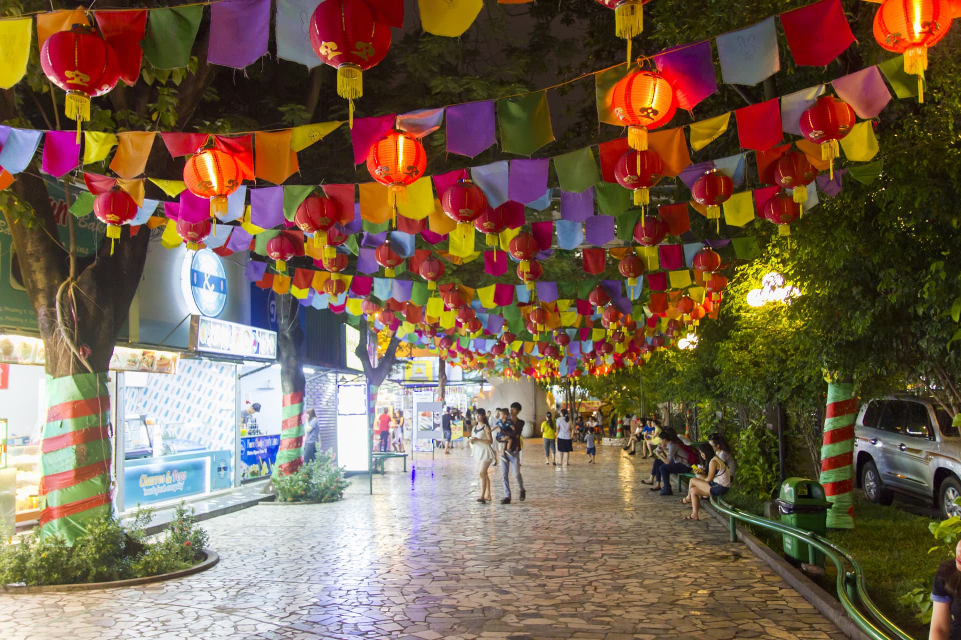 Ho Chi Minh City Night Food Tour by Motorbike - image 7