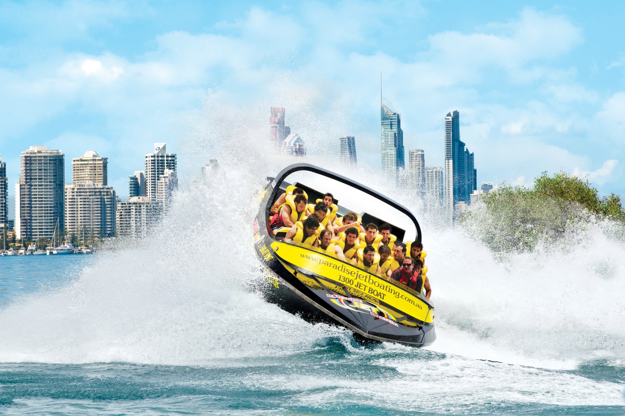 COMBO: Dreamworld + Skypoint + Paradise Jet Boating in Gold Coast - image 6