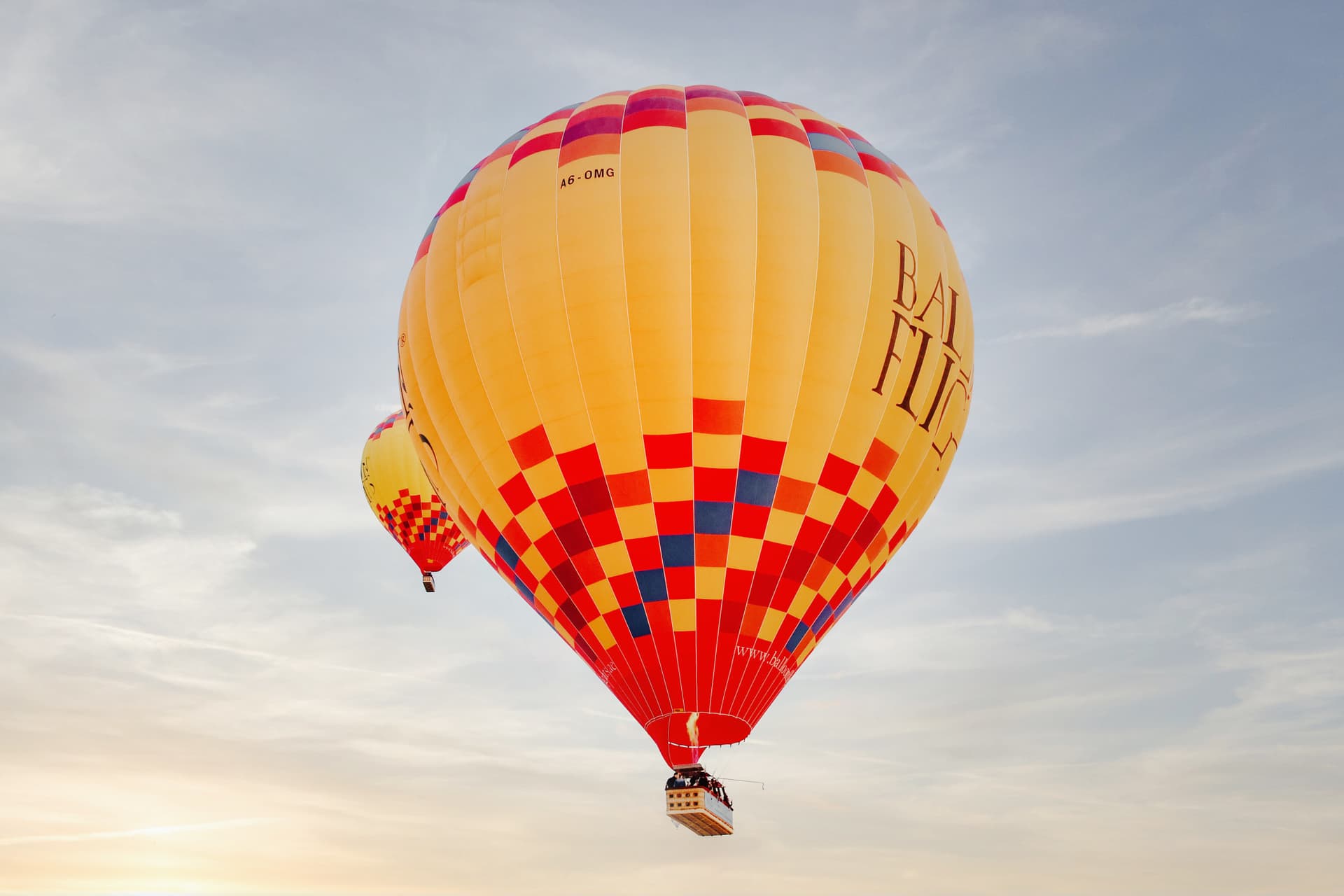 Dubai Hot Air Balloon Ride - image 2