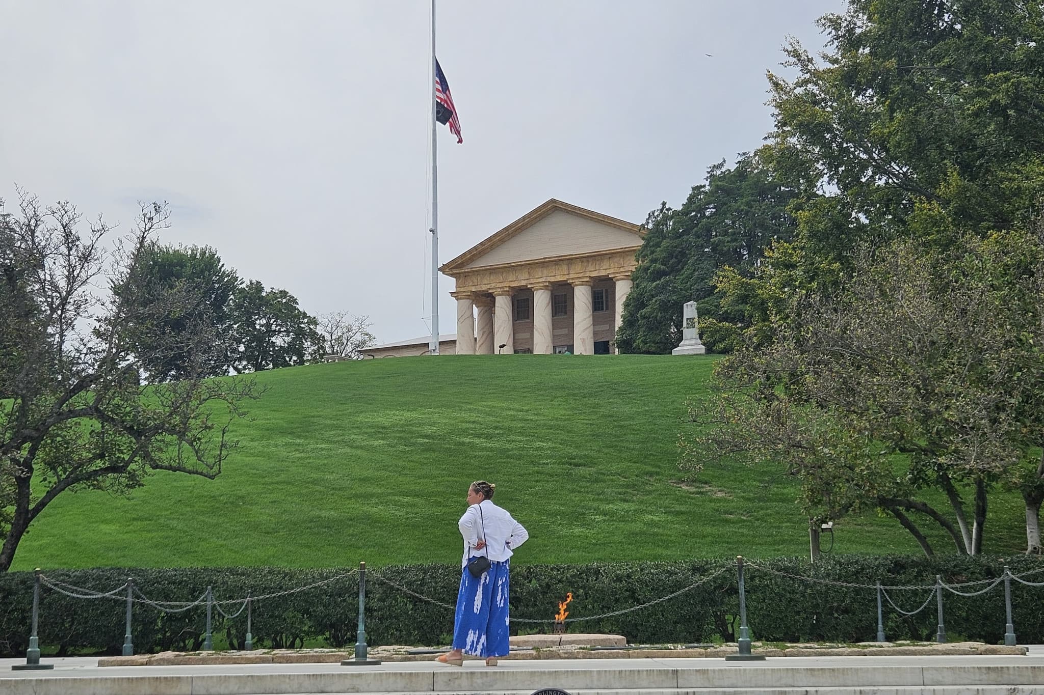 Arlington Cemetery Guided Tour with Changing of the Guard - image 10