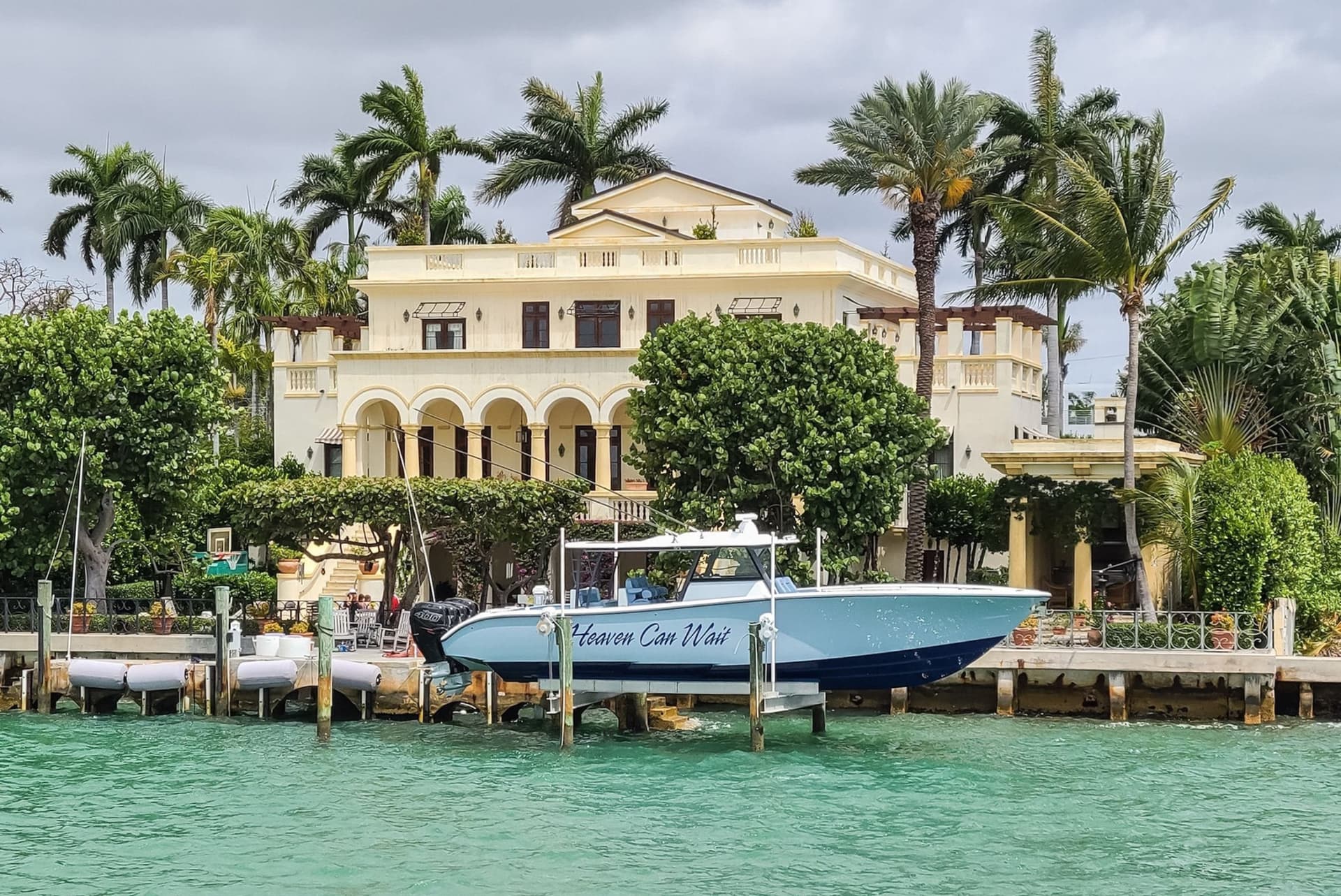 Water Taxi between Bayside Marketplace & South Beach - image 8