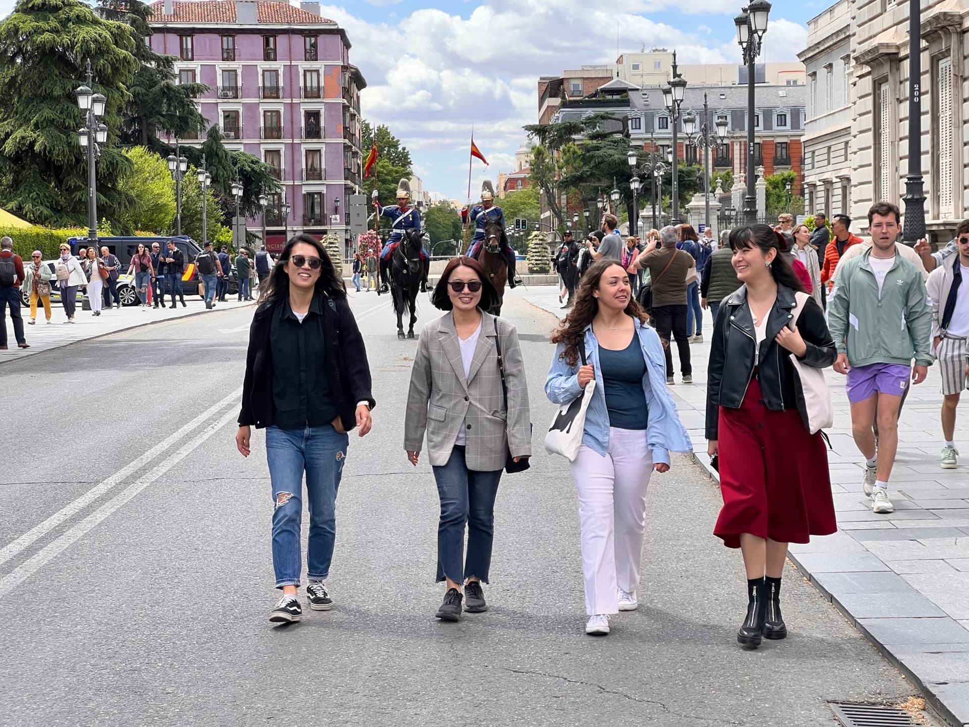Habsburg Madrid Tour with Royal Palace Skip-the-Line Admission - imagen 4