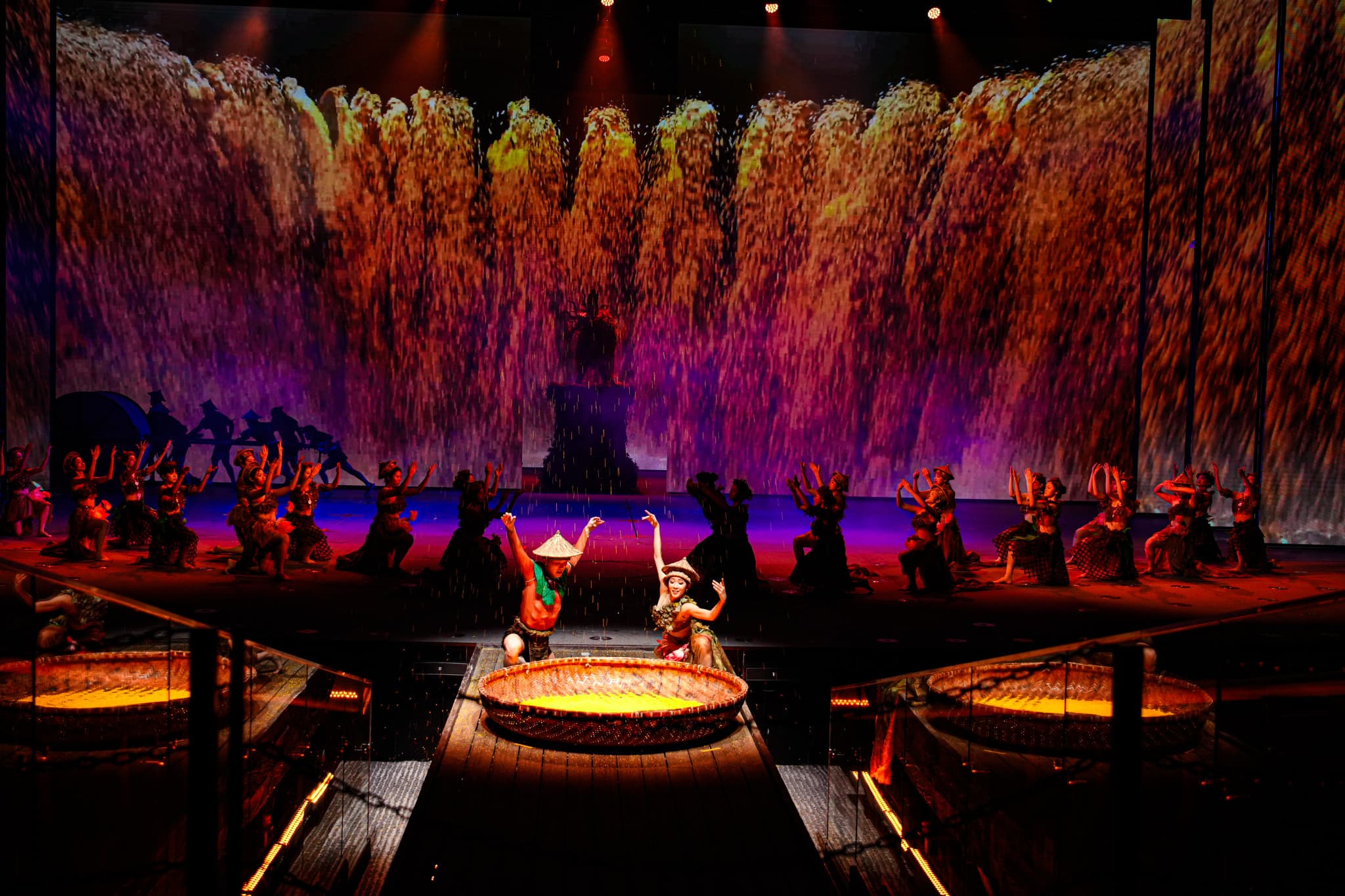 The Grand Epic of Vietnam (Đất Nước Thiên Hùng Ca) Show Ticket - image 2