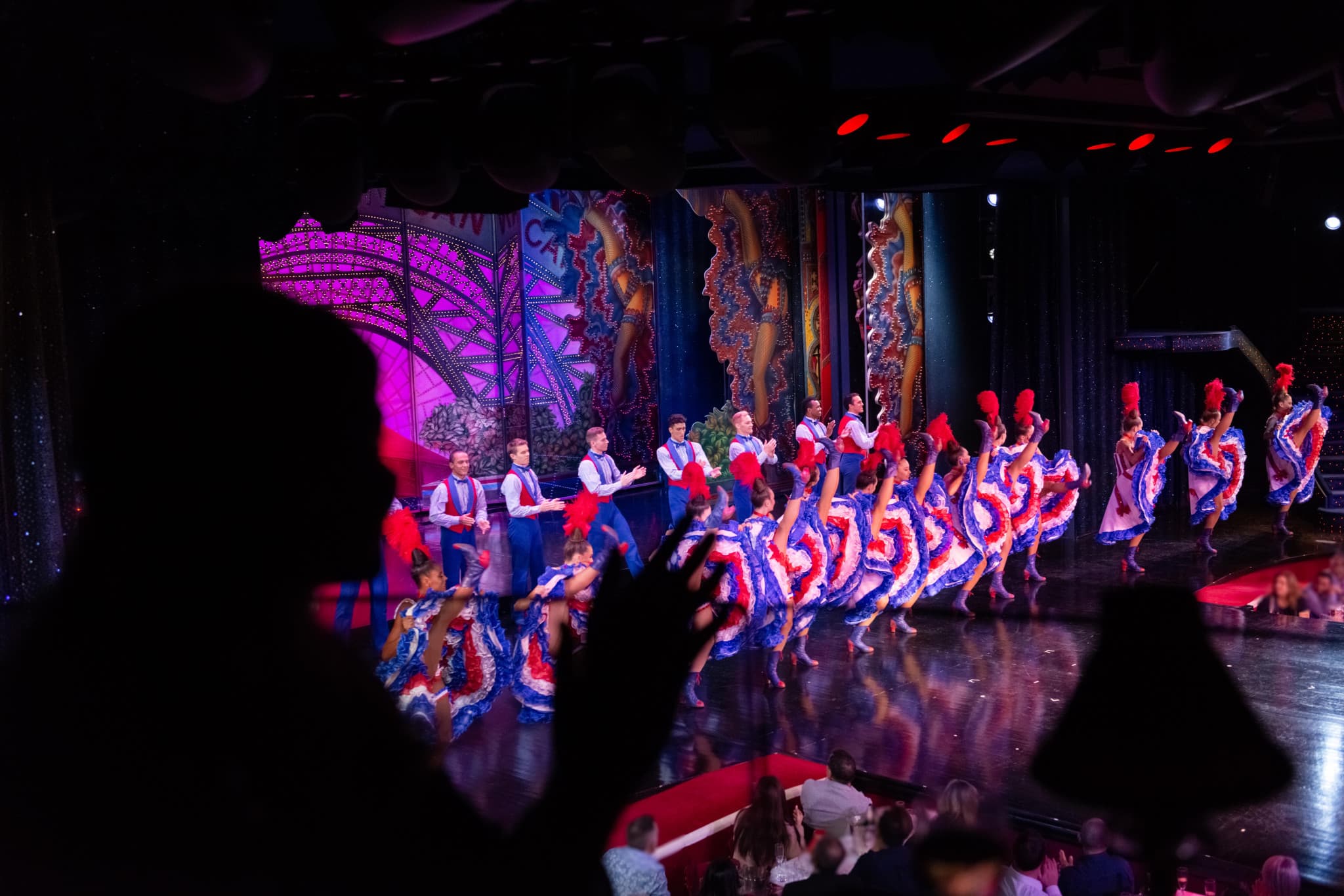 Moulin Rouge Cabaret Show with Drop-off Service and Dinner - image 2