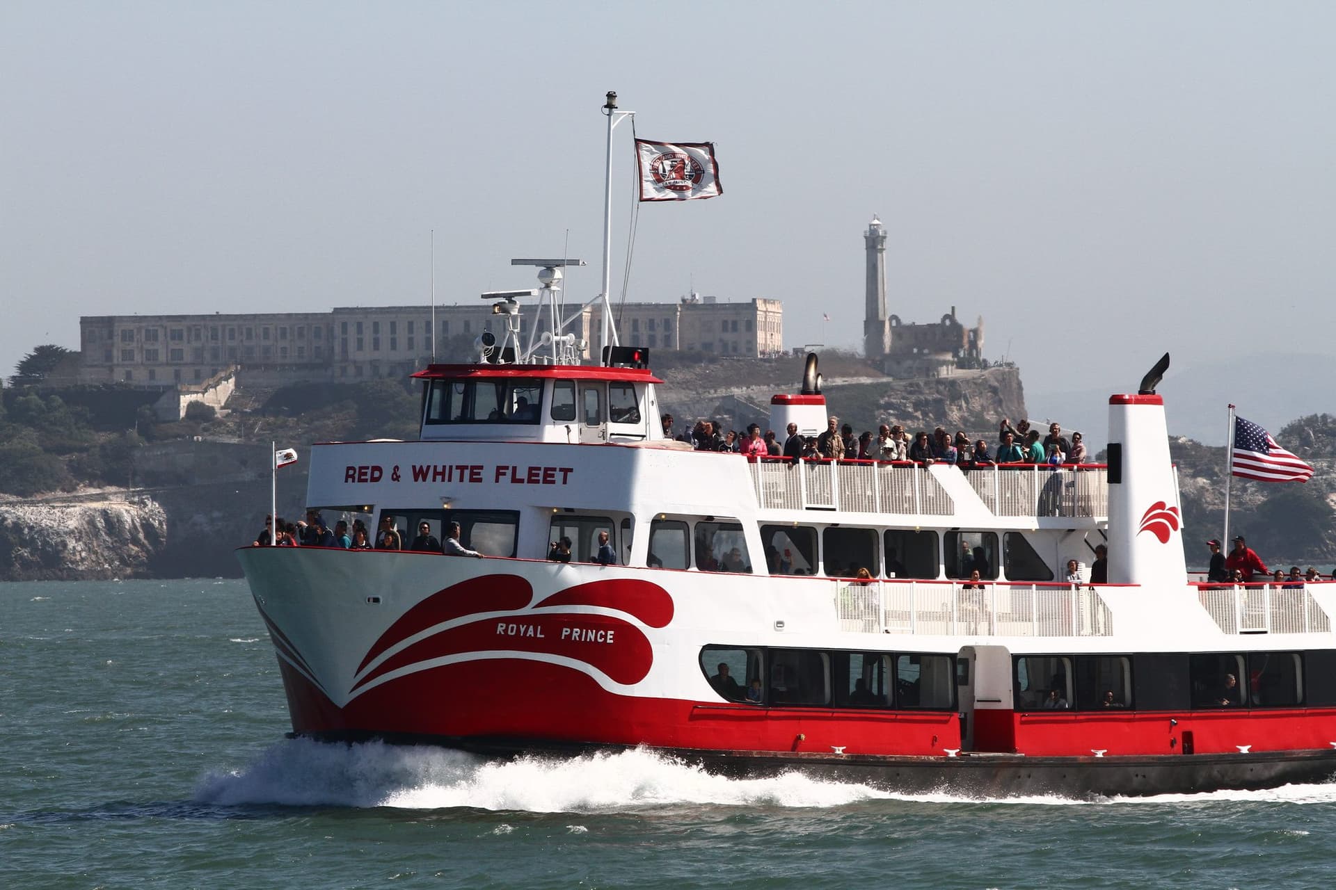 San Francisco Bay 1 Hour Golden Gate Sightseeing Boat Cruise by Red and White Fleet - image 12