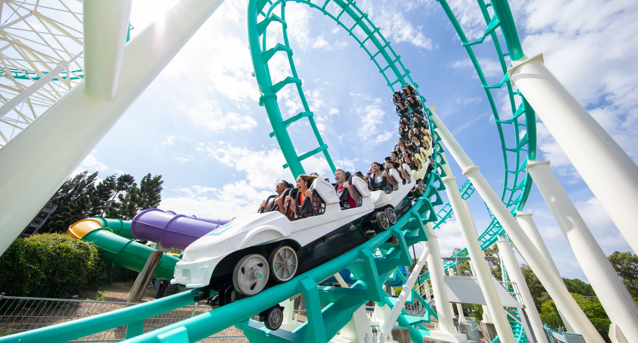 COMBO: Dreamworld + Skypoint + Paradise Jet Boating in Gold Coast - image 2