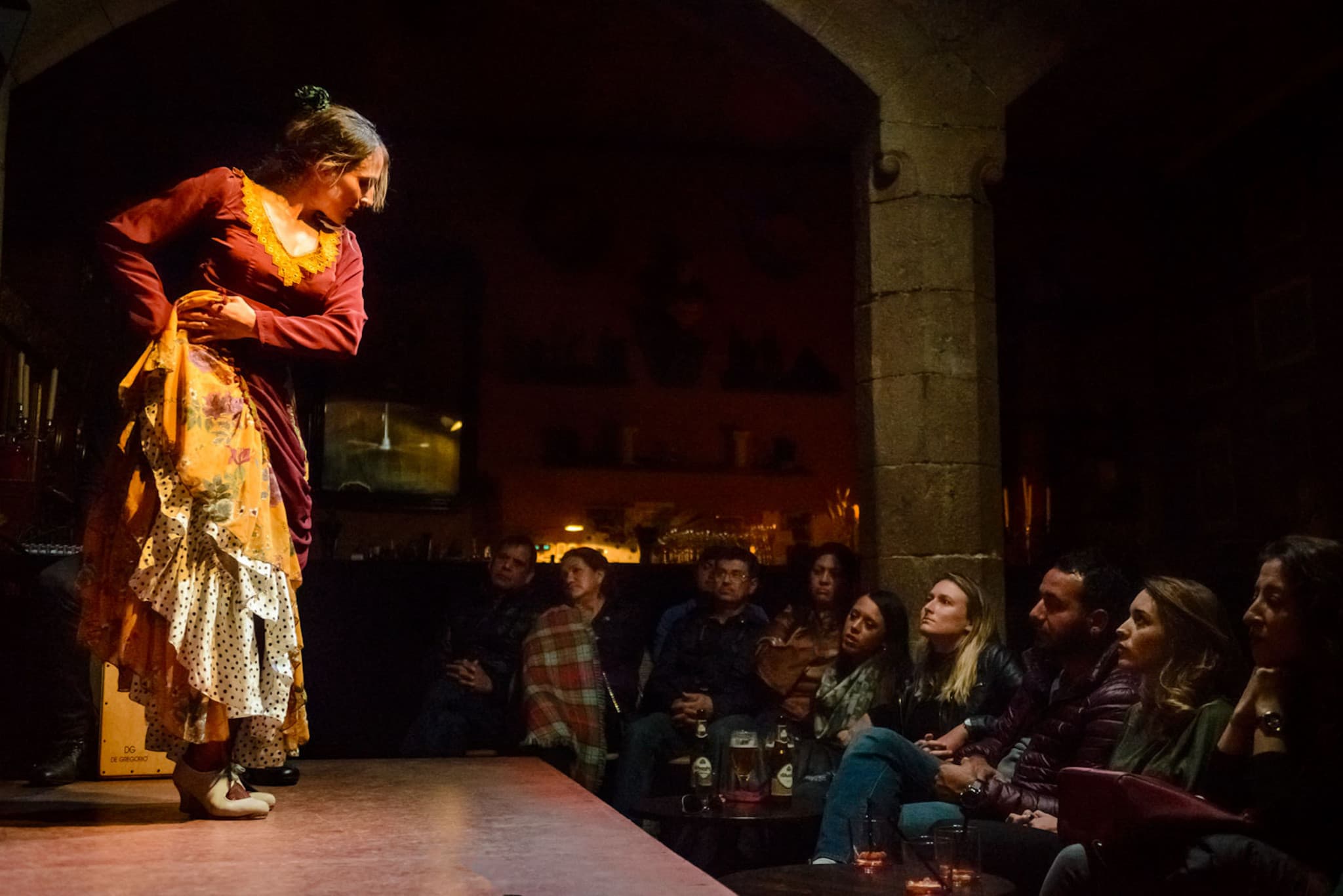 Barcelona Old Town Walking Tour with Flamenco Show and Tapas Dinner - image 3