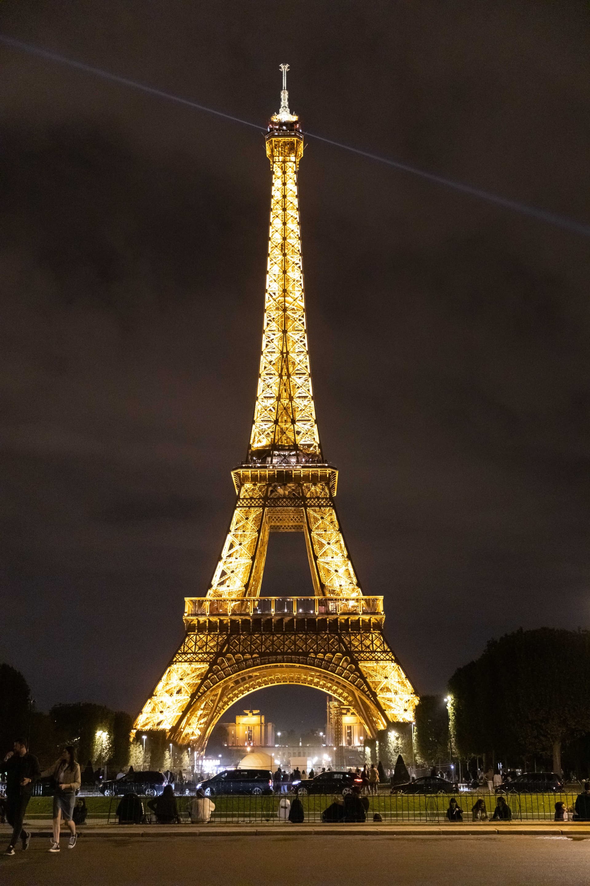 Moulin Rouge Cabaret Show and Paris Bus Tour - image 12