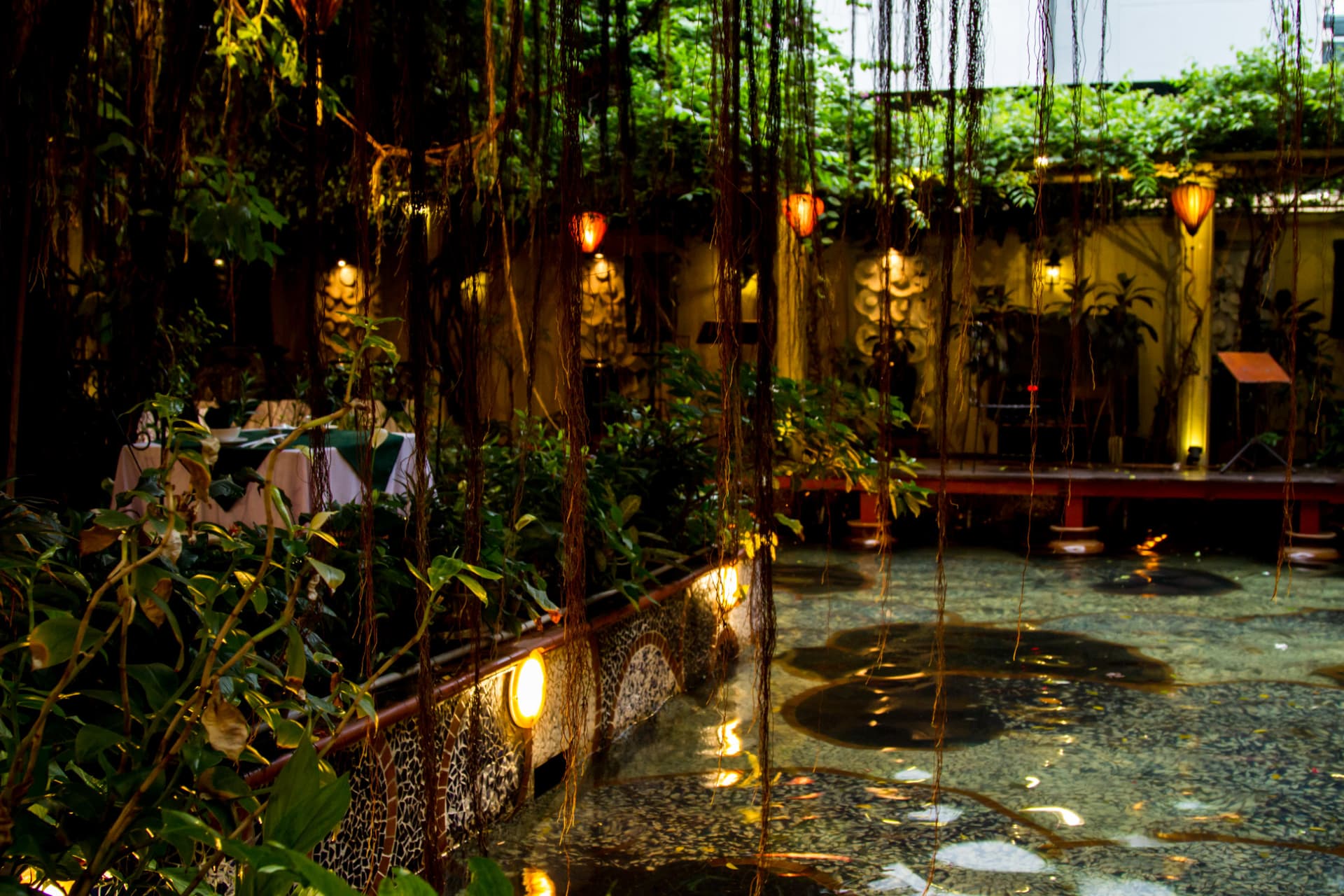 Traditional Vietnamese Water Puppet Show with Dinner in Ho Chi Minh - image 20