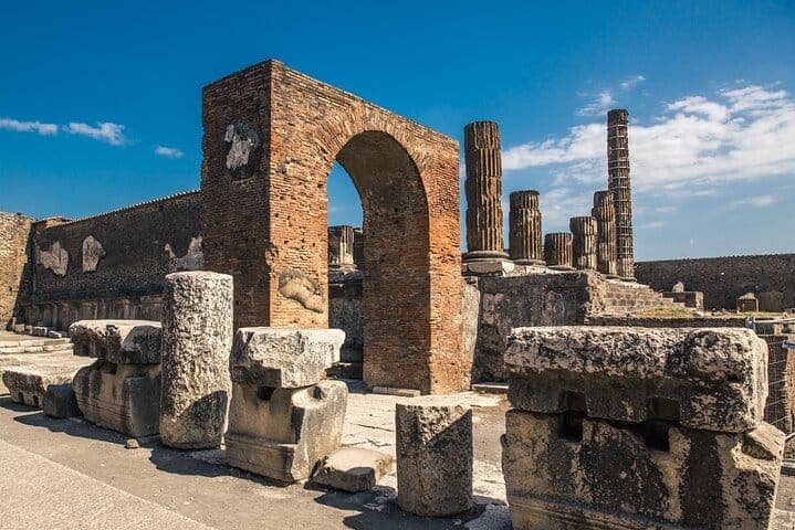 Tour of Pompeii with Priority Access from Sorrento - image 11
